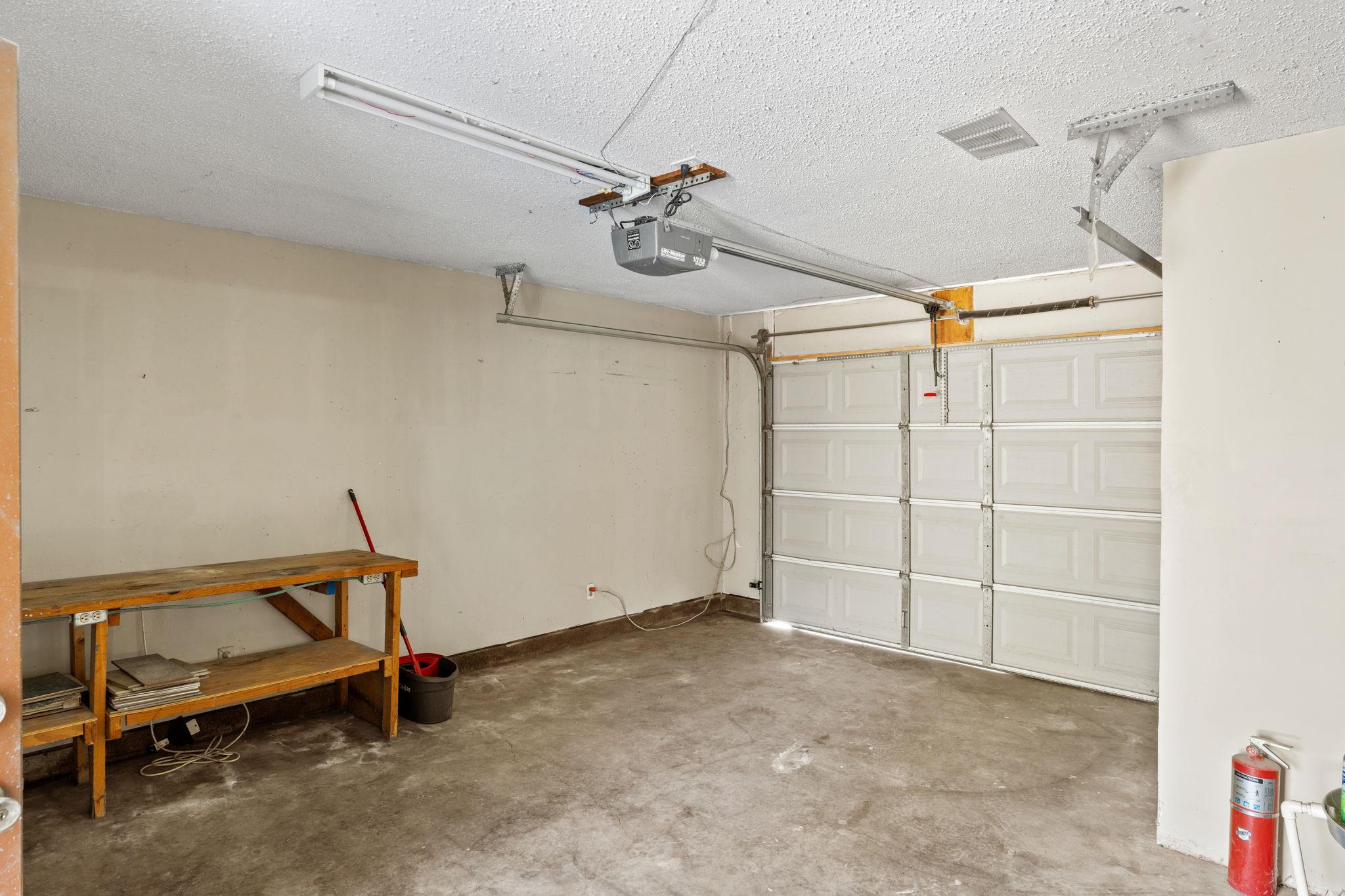 418 Hernandos Loop, Leander, TX 78641