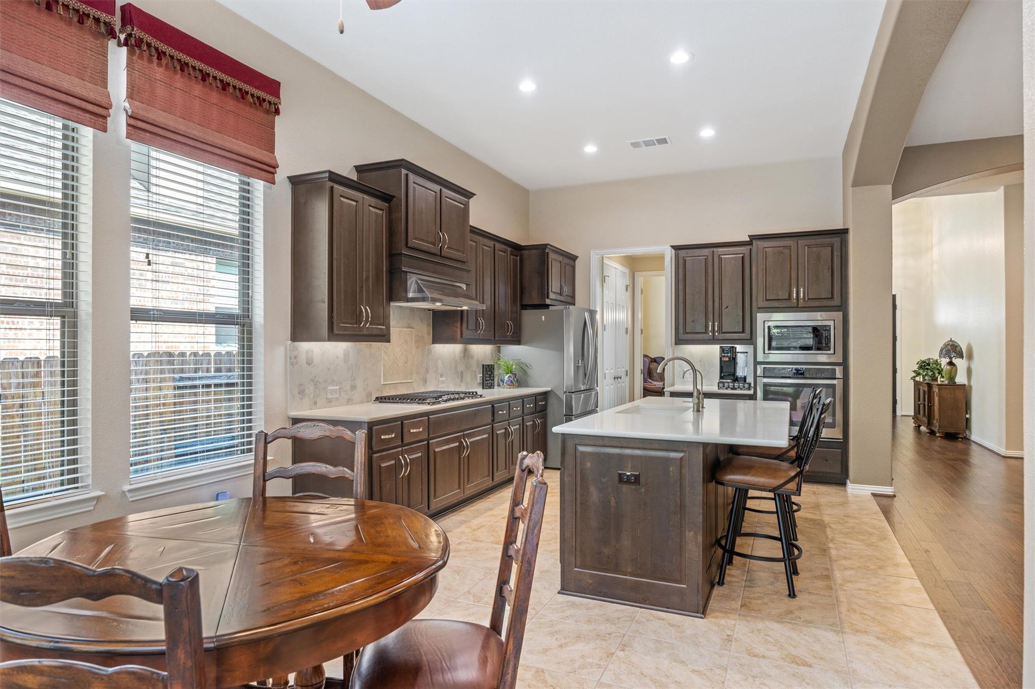 3849 Skyview Way, Round Rock, TX 78681