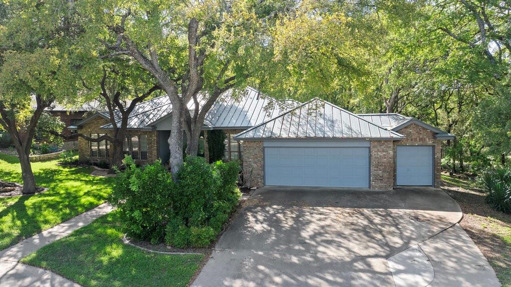 300 Delaware Springs Blvd, Burnet, TX 78611
