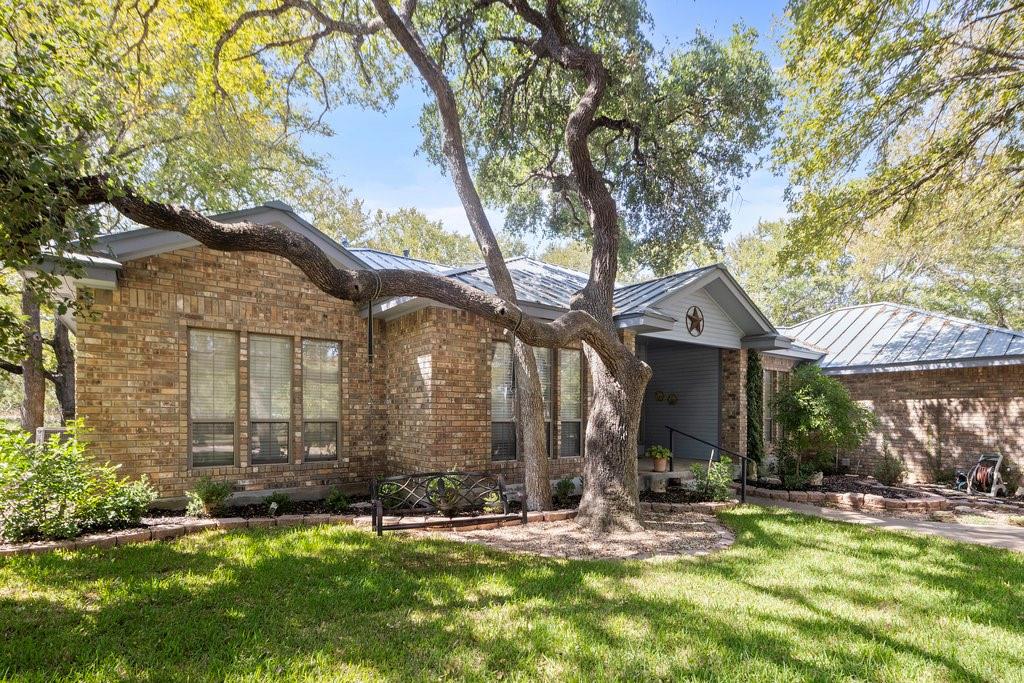 300 Delaware Springs Blvd, Burnet, TX 78611