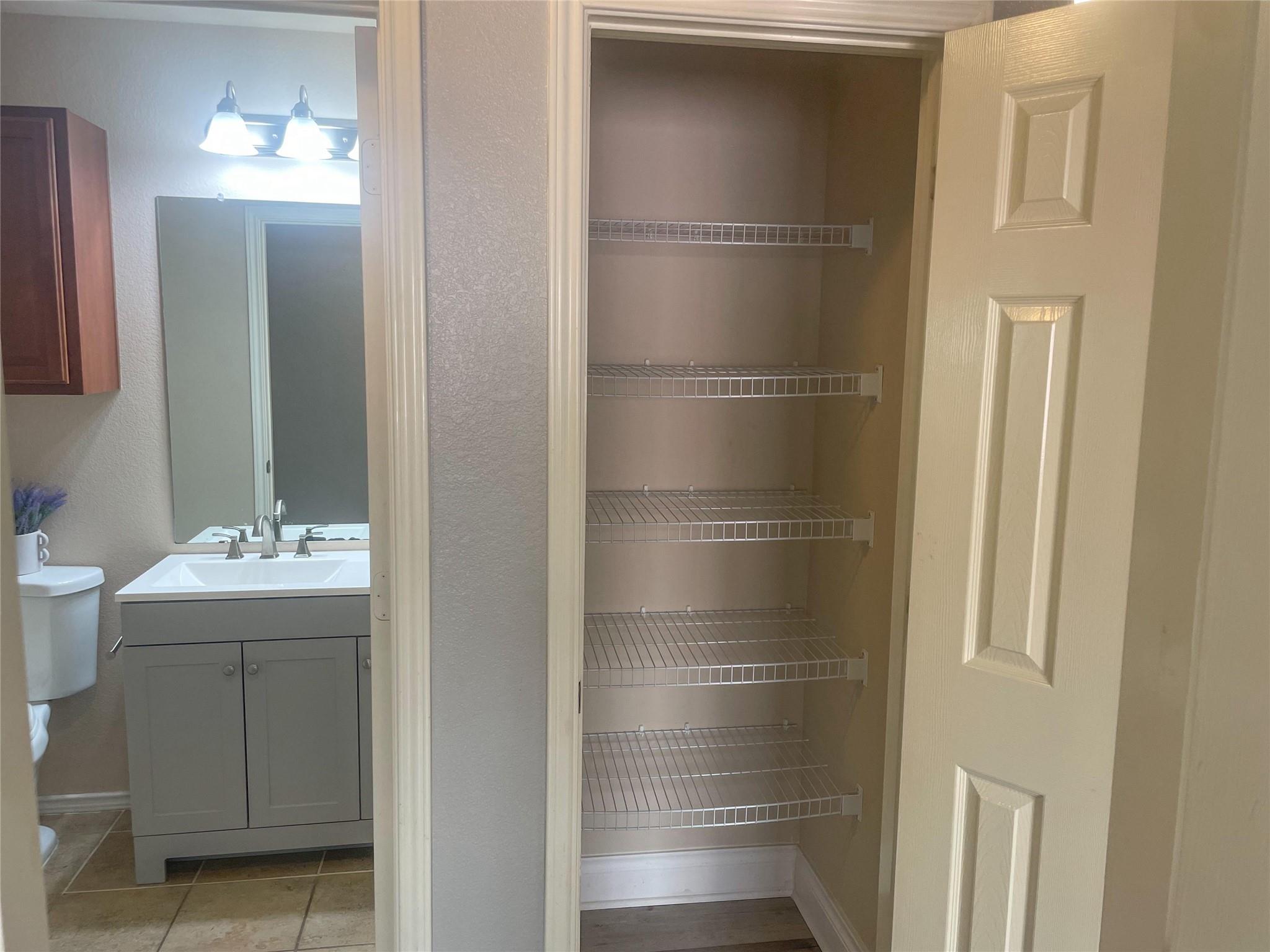 2401 Christoff Loop, Austin, TX 78748