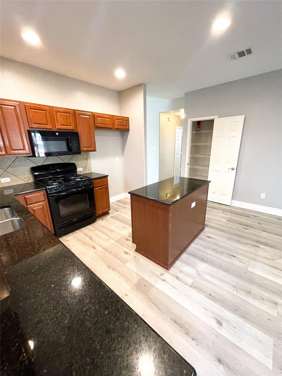 2401 Christoff Loop, Austin, TX 78748