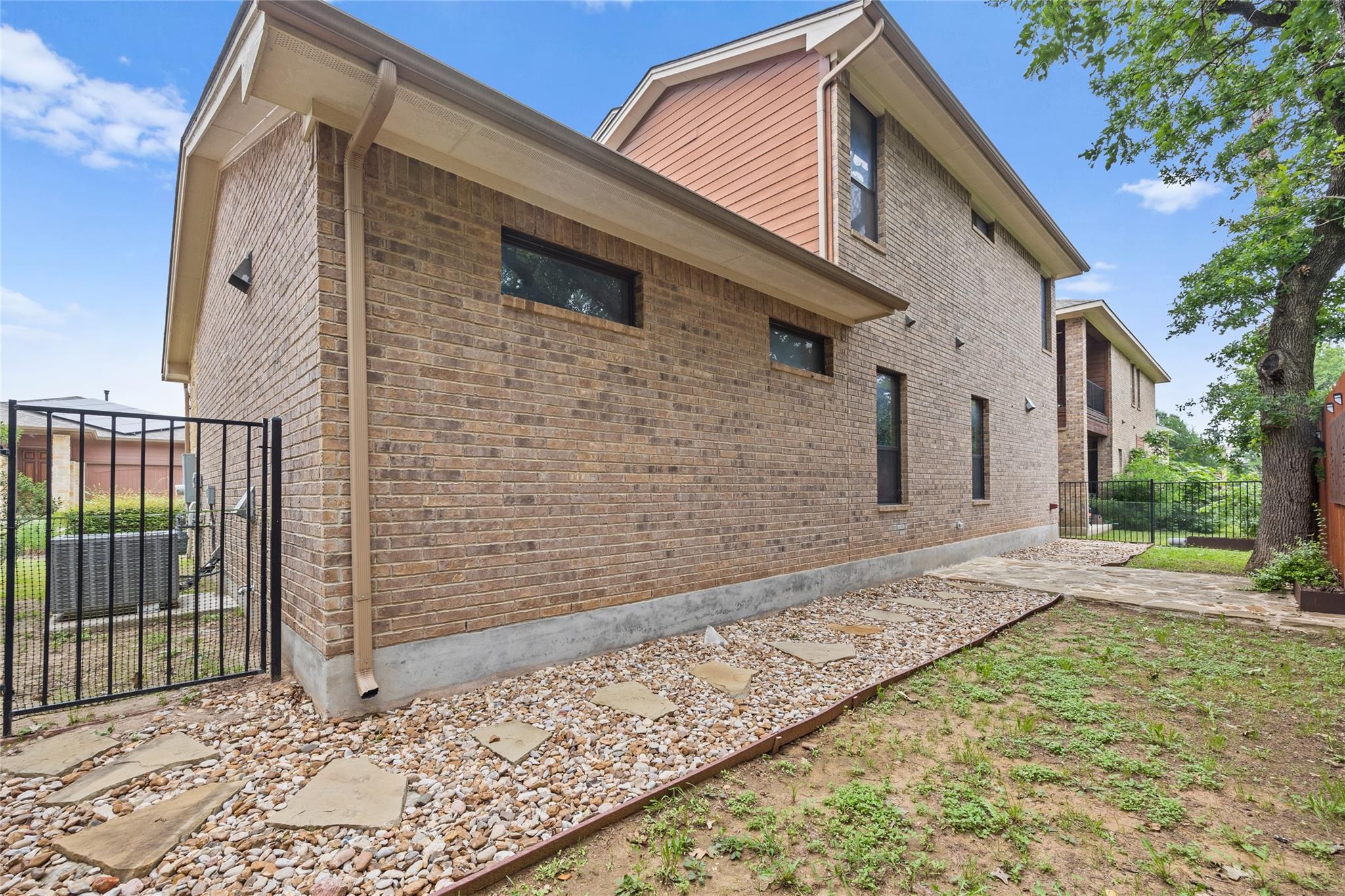 405 Penny Kathleen Ct, Austin, TX 78717