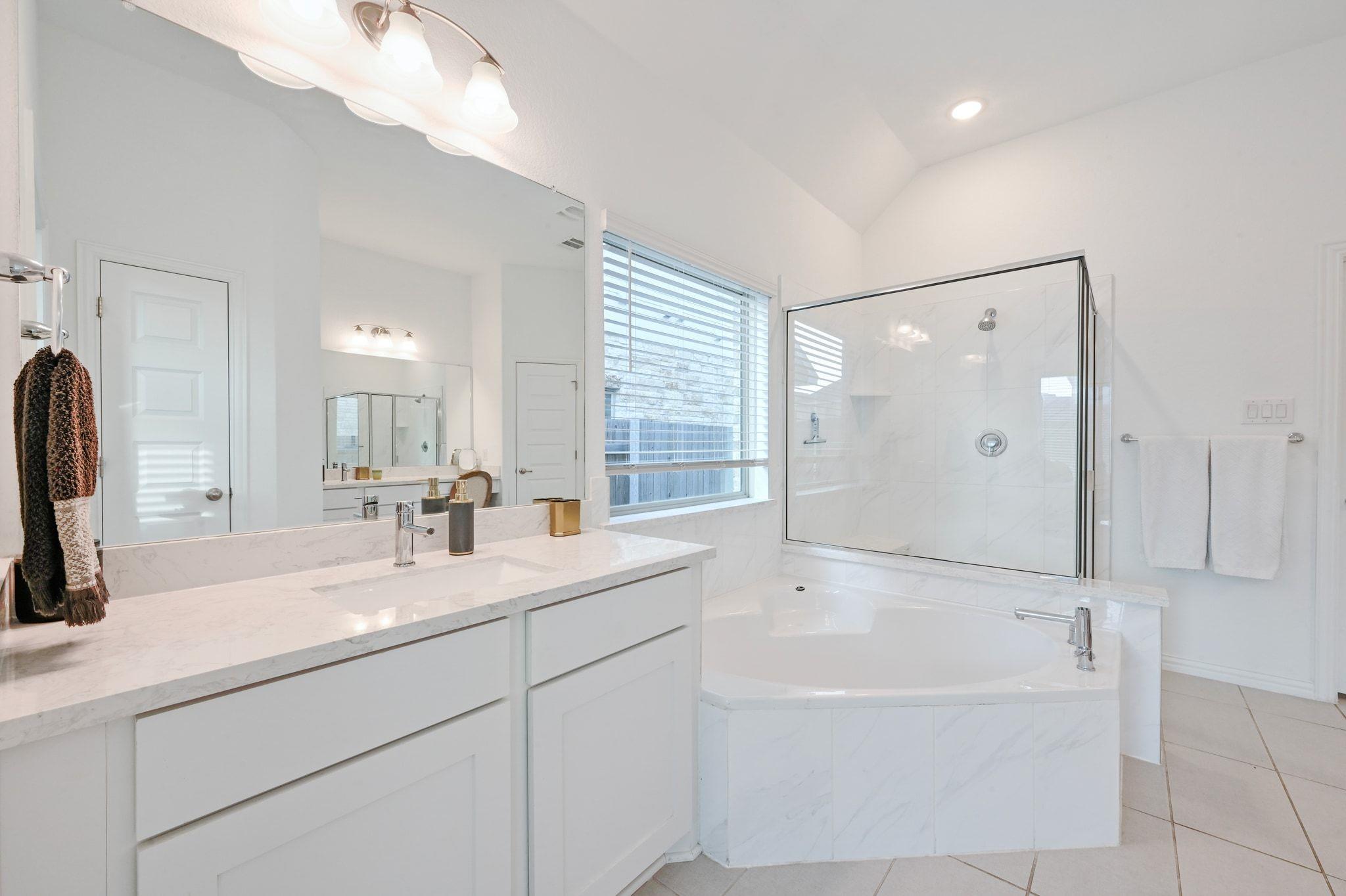 293 Cherrystone Loop, Buda, TX 78610