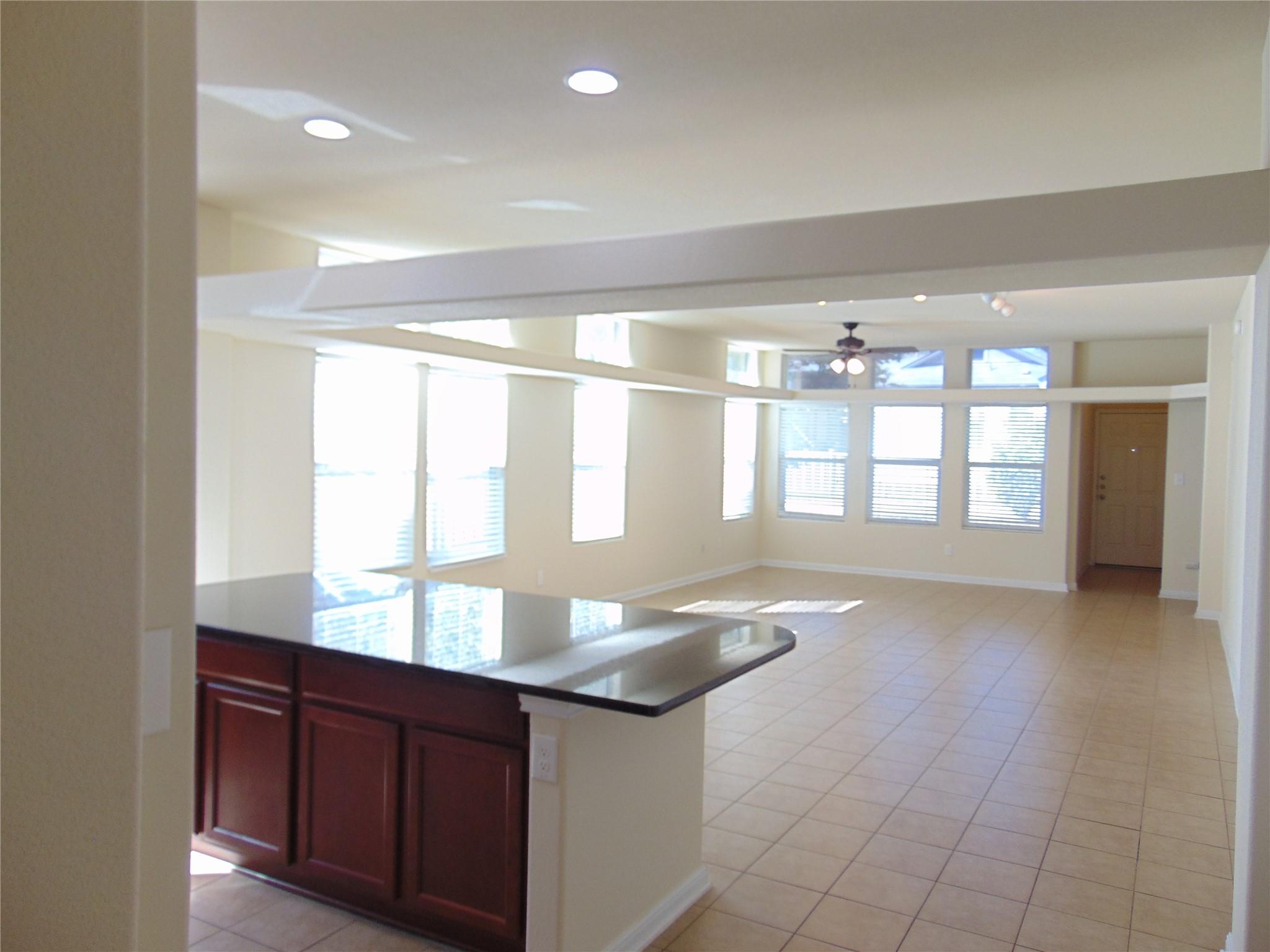 1076 Sanders, Kyle, TX 78640