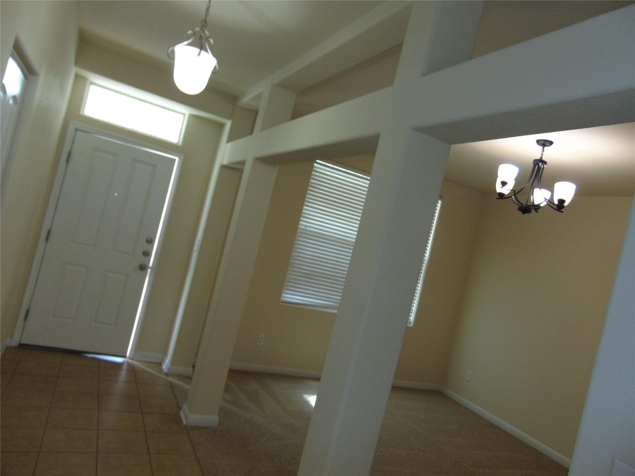 1076 Sanders, Kyle, TX 78640