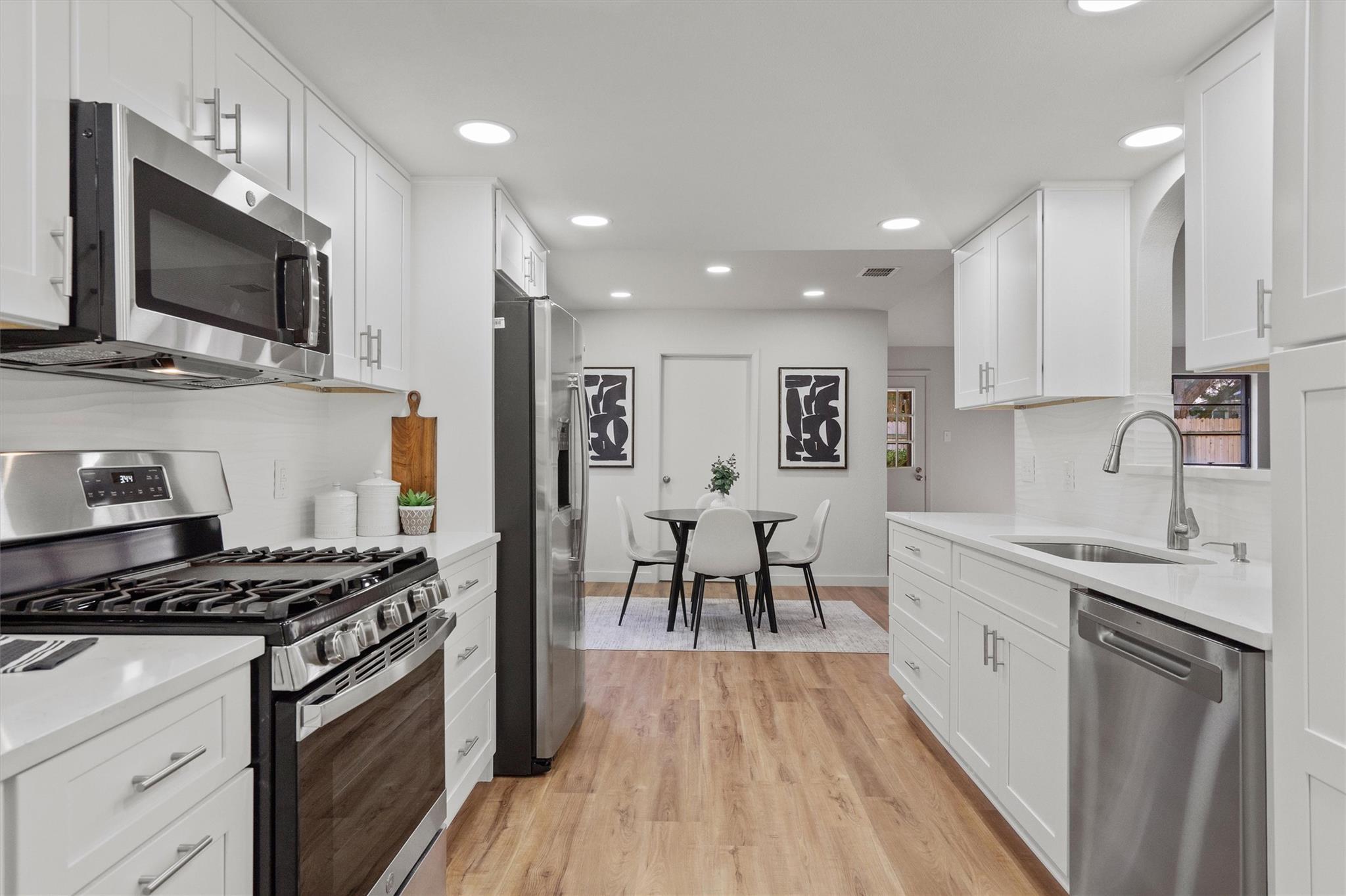 4505 Oak Creek Dr, Austin, TX 78727