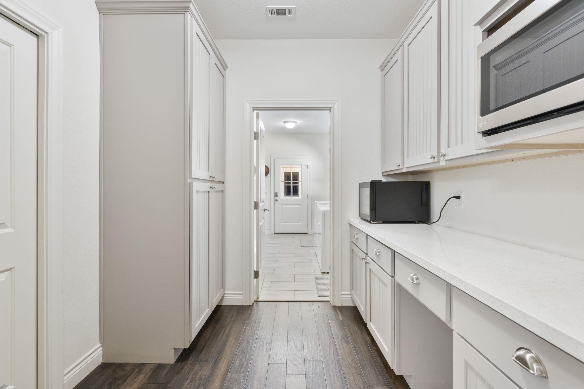 1440 Deerfield Rd, Dripping Springs, TX 78620