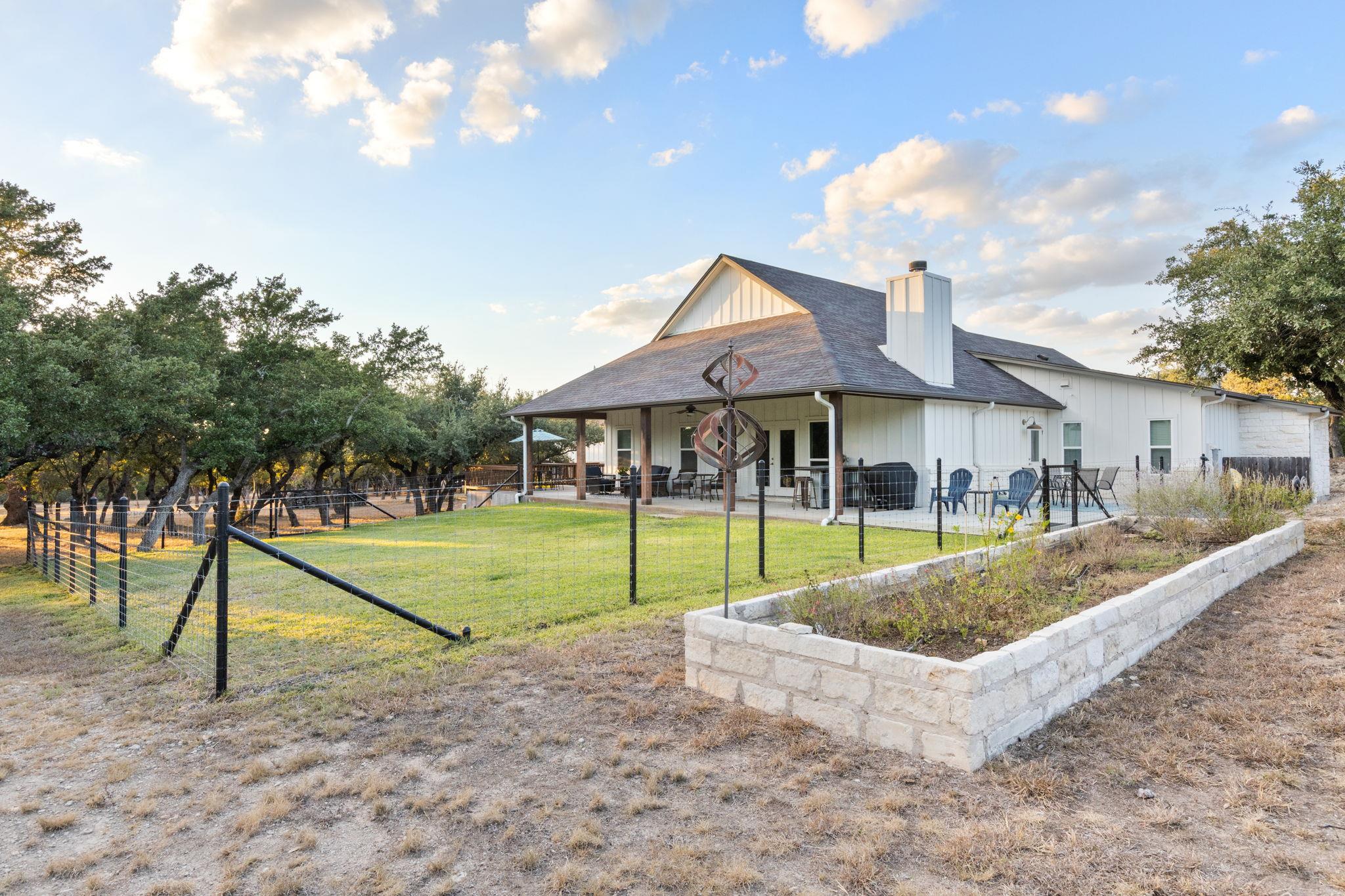 1440 Deerfield Rd, Dripping Springs, TX 78620