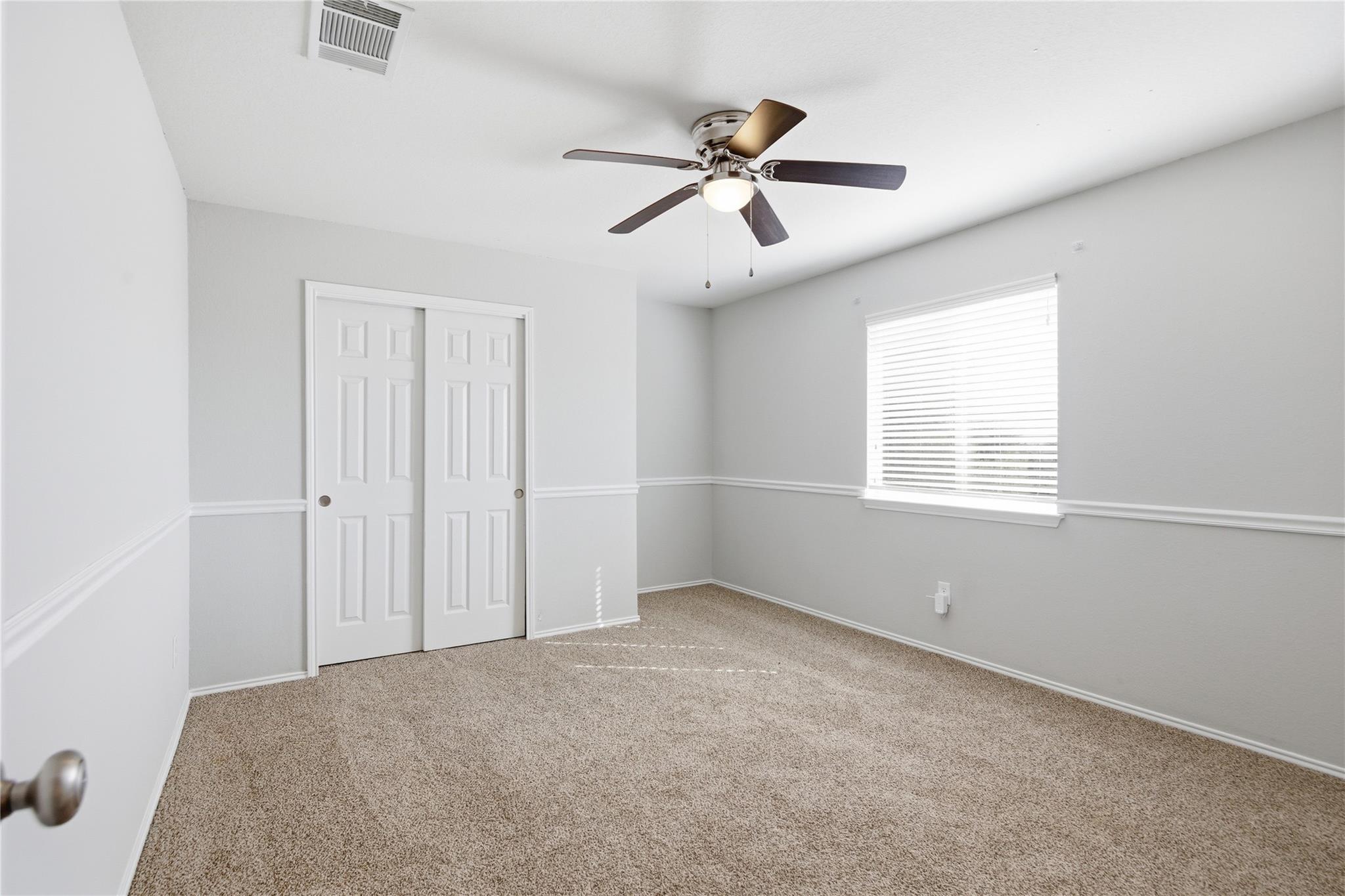 122 Mossy Rock Cv, Hutto, TX 78634