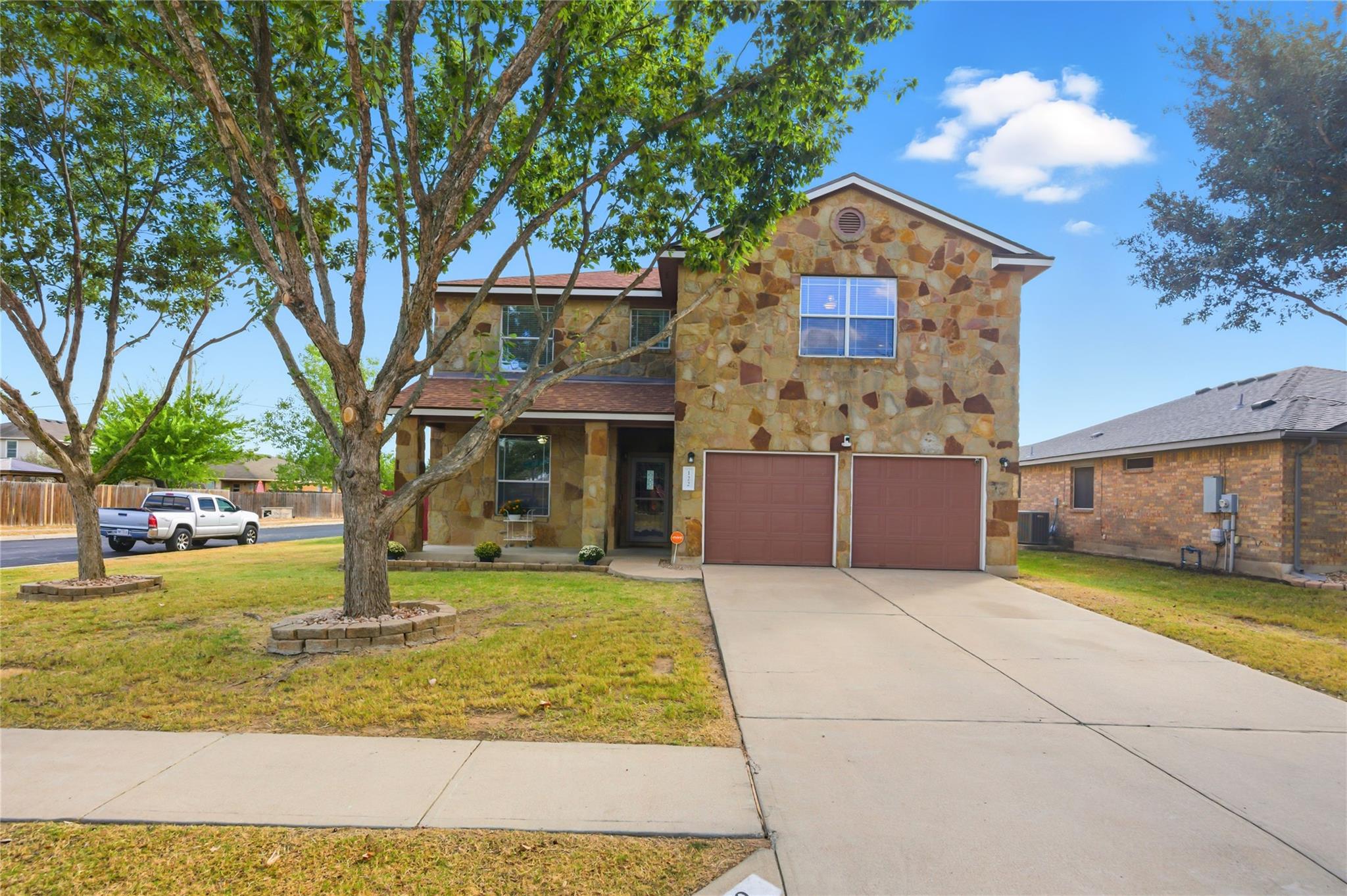 122 Mossy Rock Cv, Hutto, TX 78634