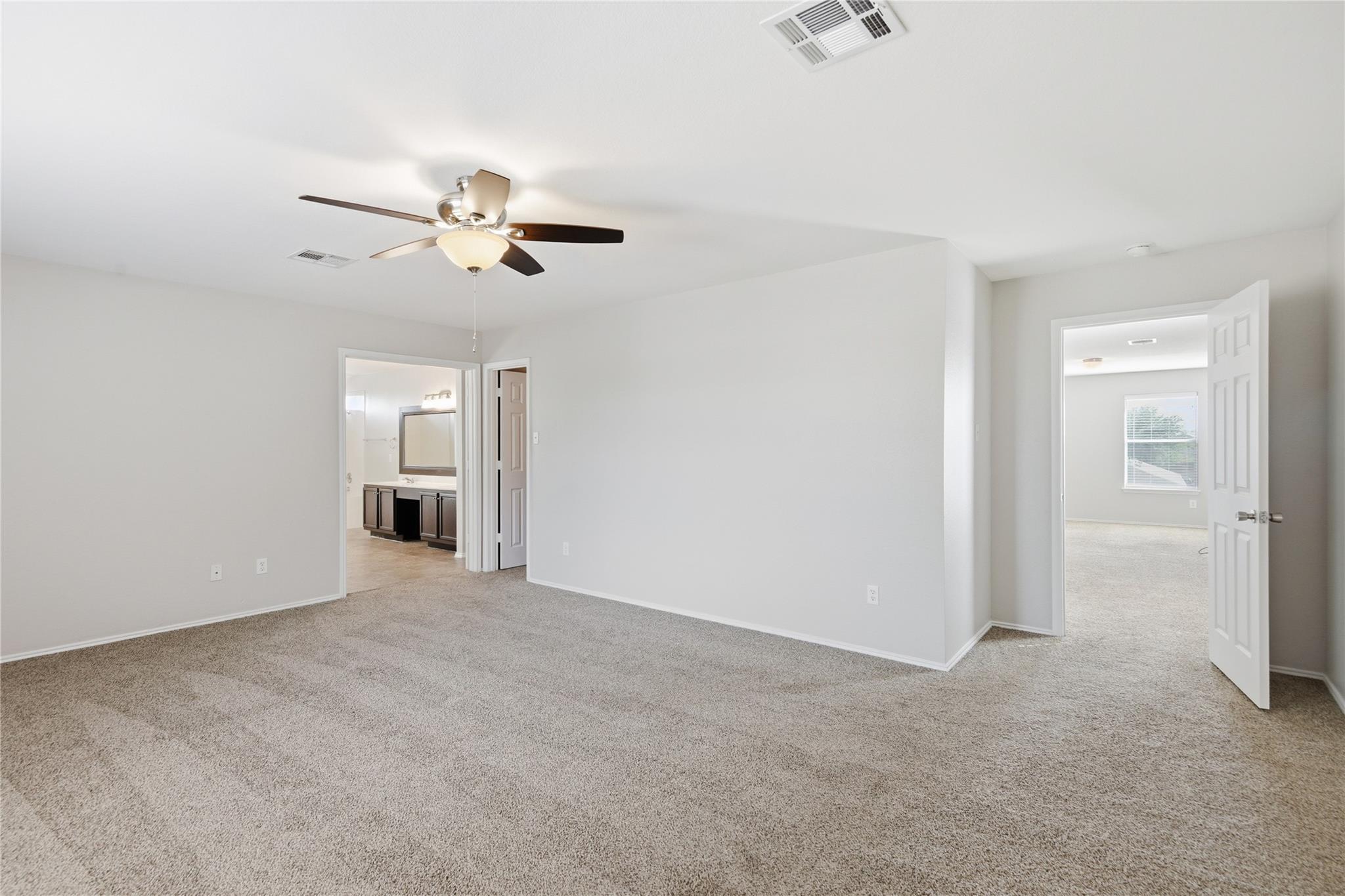 122 Mossy Rock Cv, Hutto, TX 78634