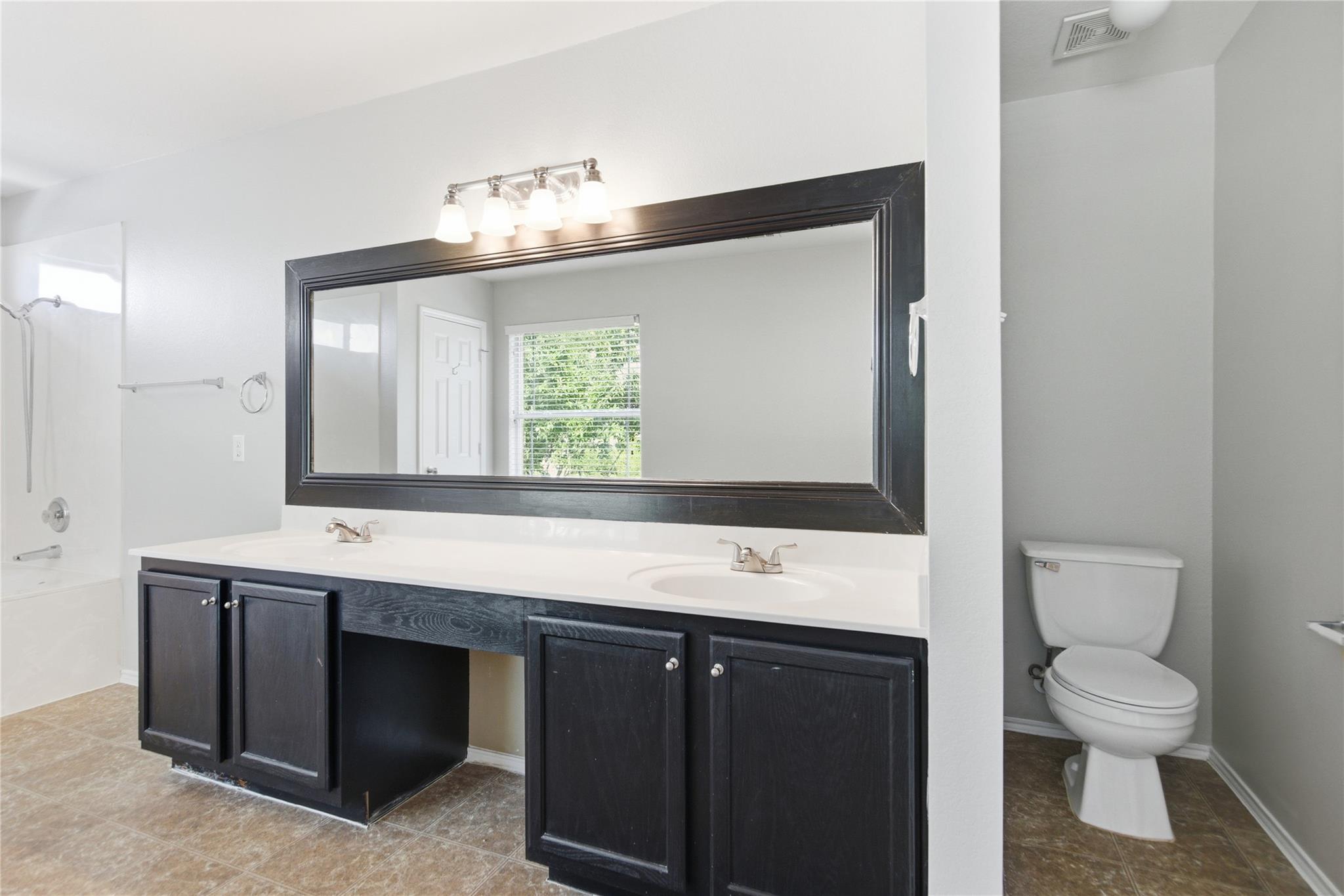 122 Mossy Rock Cv, Hutto, TX 78634