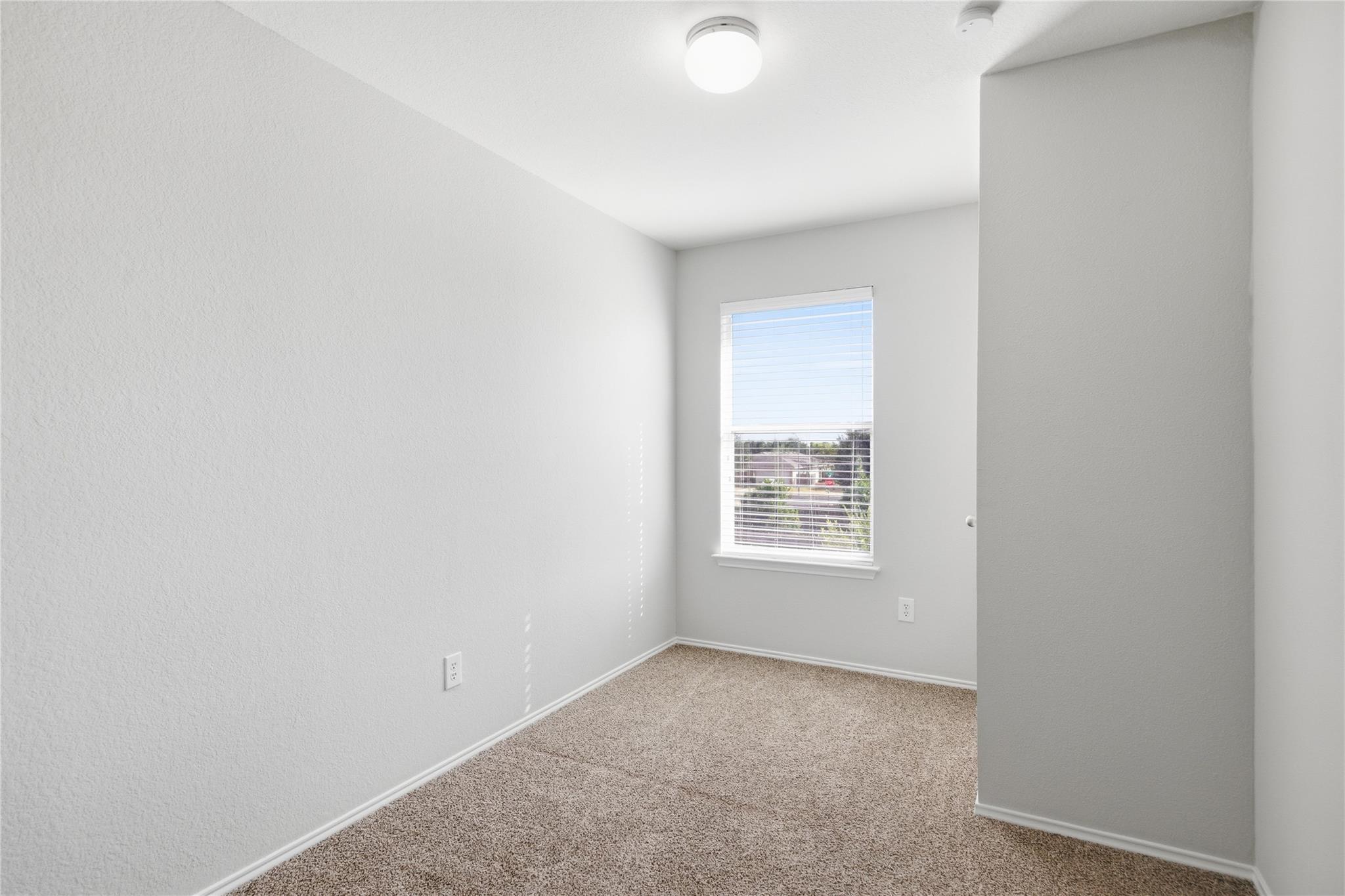 122 Mossy Rock Cv, Hutto, TX 78634