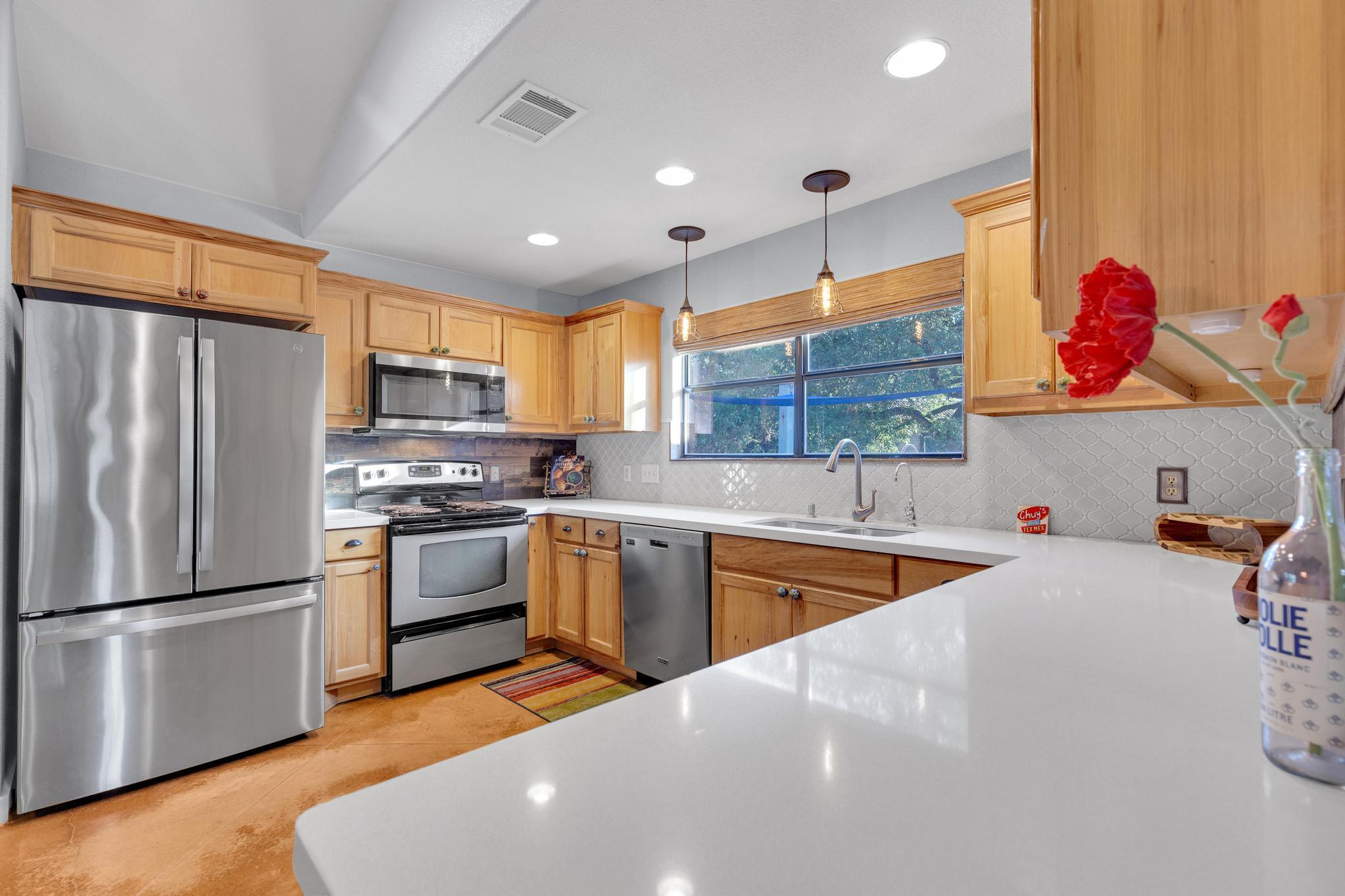 10107 George Hill Dr, Dripping Springs, TX 78620