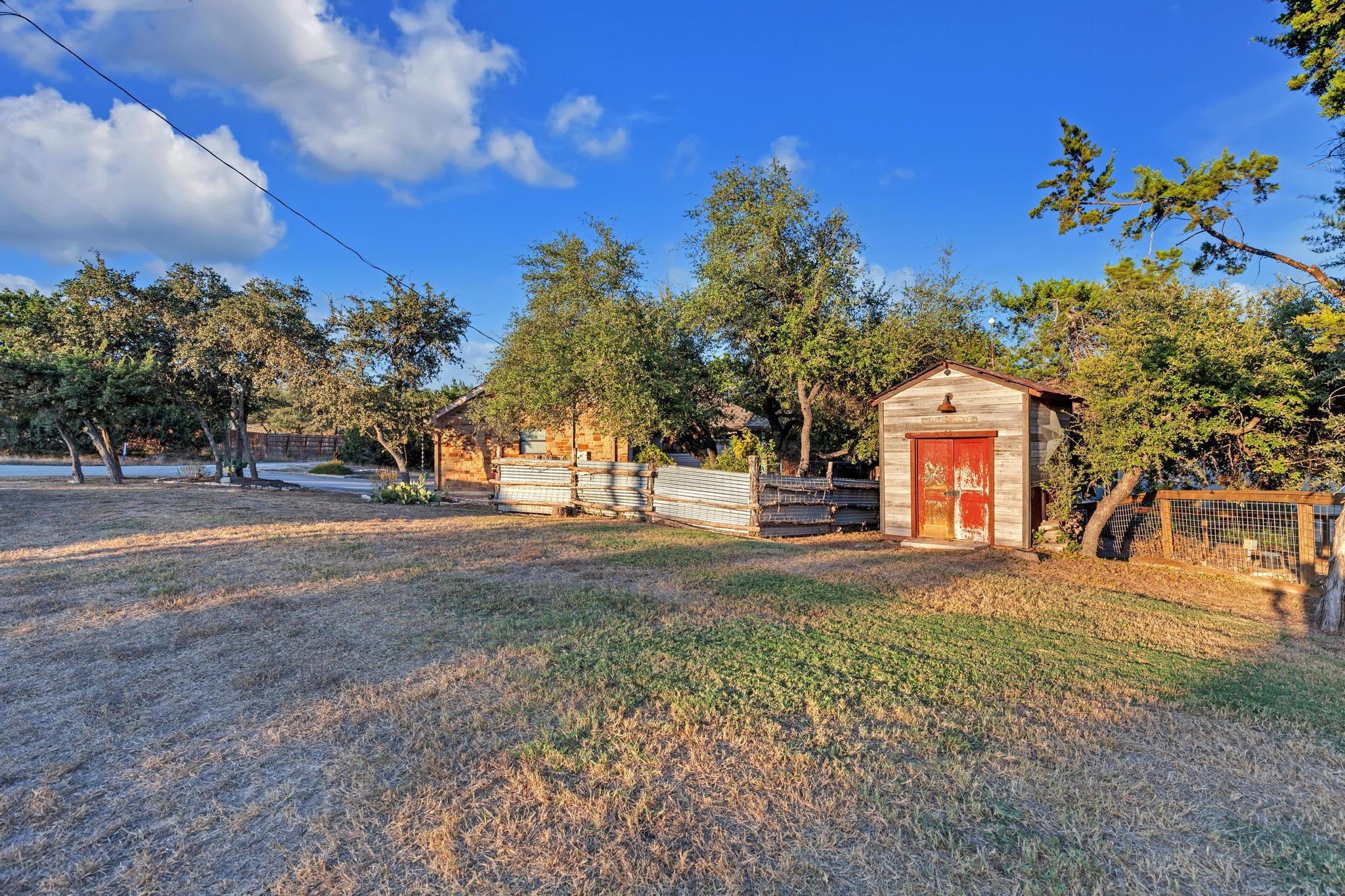 10107 George Hill Dr, Dripping Springs, TX 78620