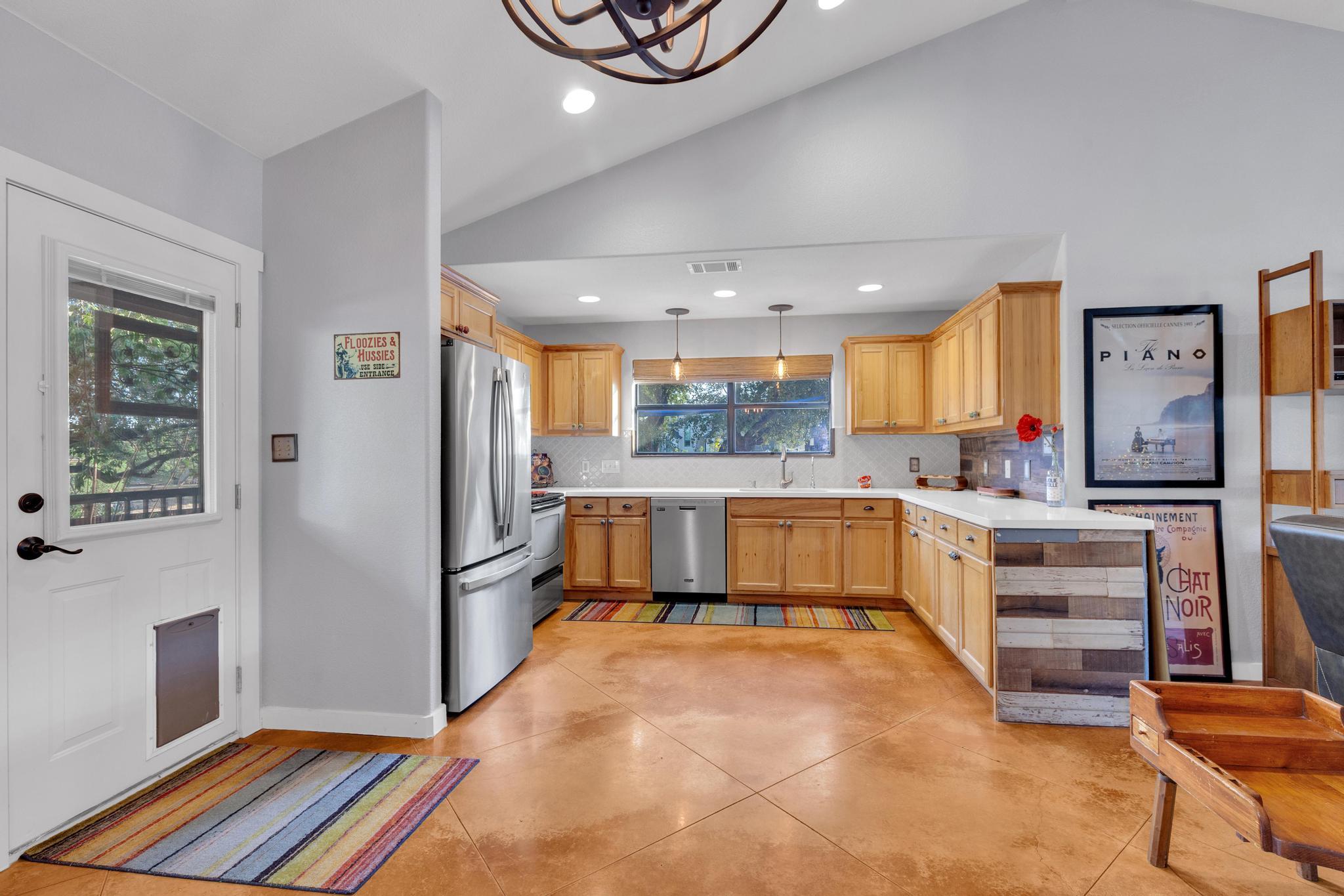 10107 George Hill Dr, Dripping Springs, TX 78620