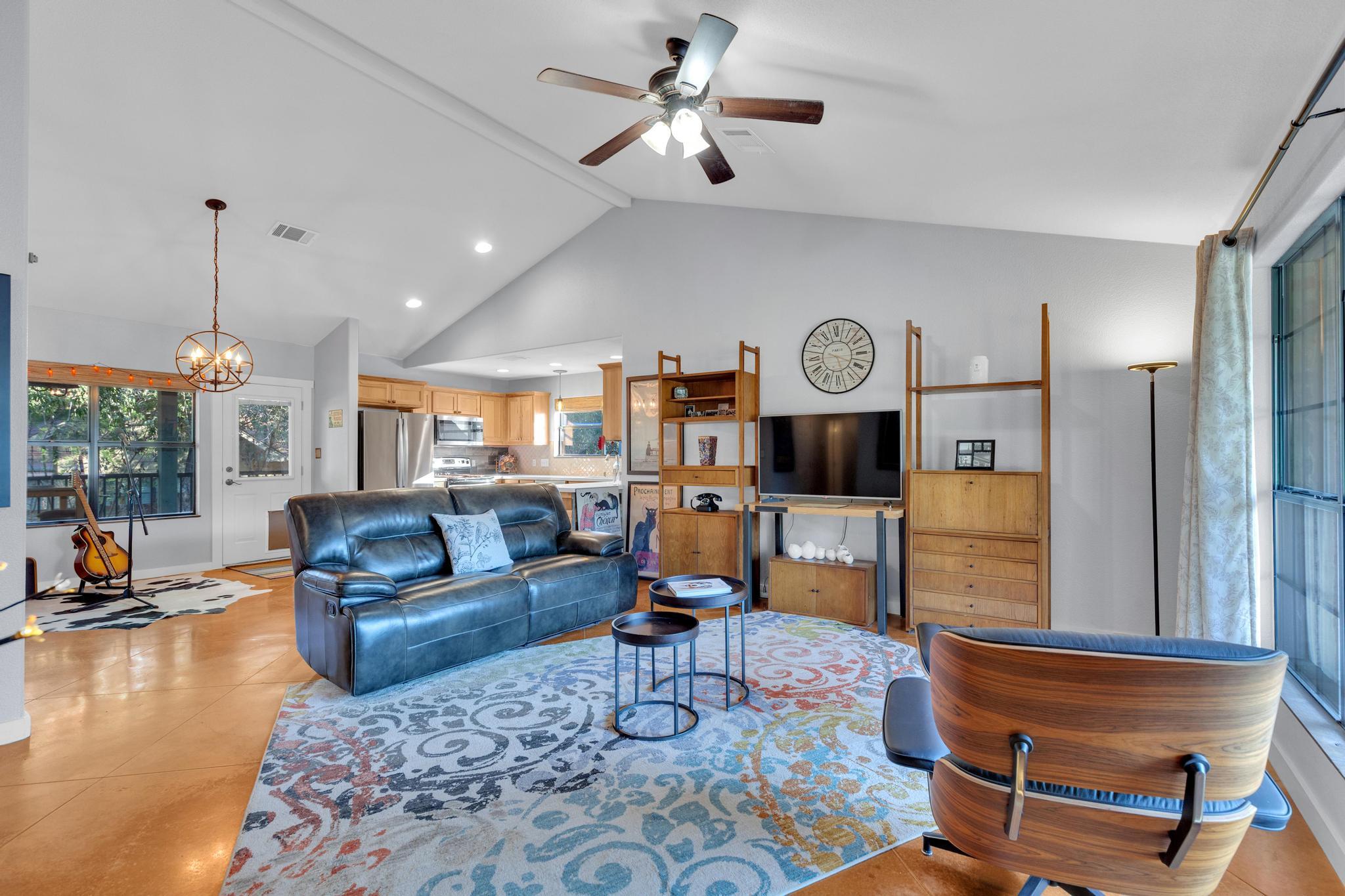 10107 George Hill Dr, Dripping Springs, TX 78620