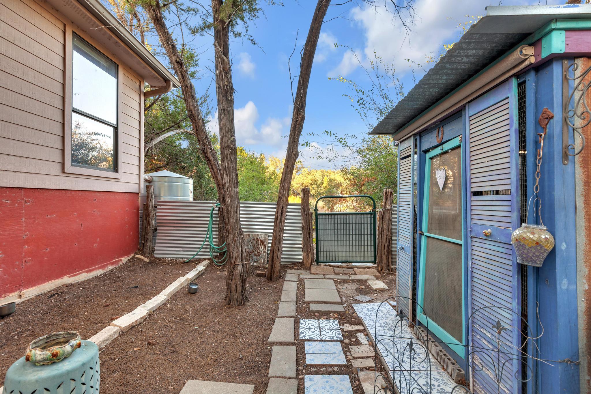 10107 George Hill Dr, Dripping Springs, TX 78620