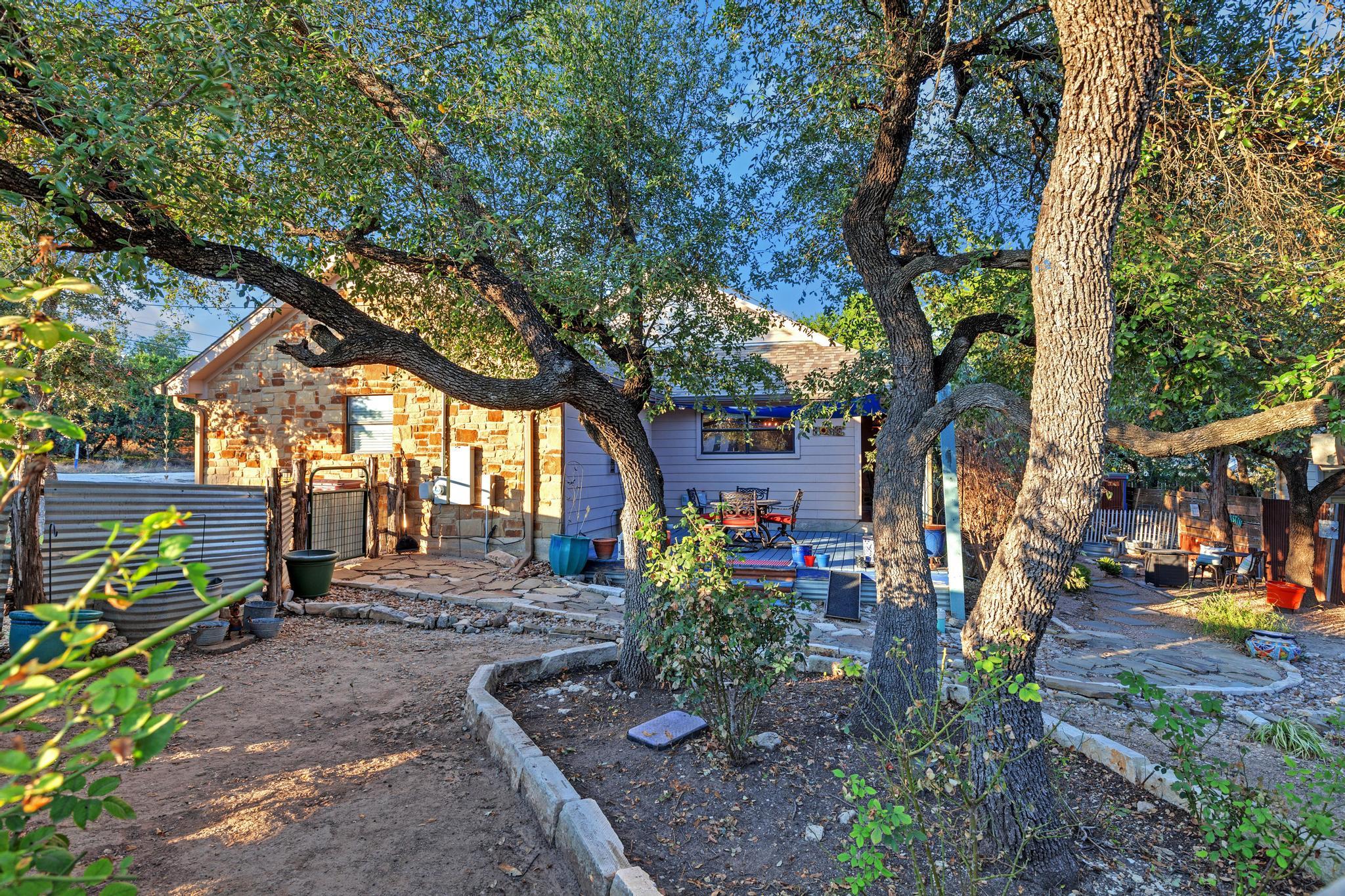 10107 George Hill Dr, Dripping Springs, TX 78620