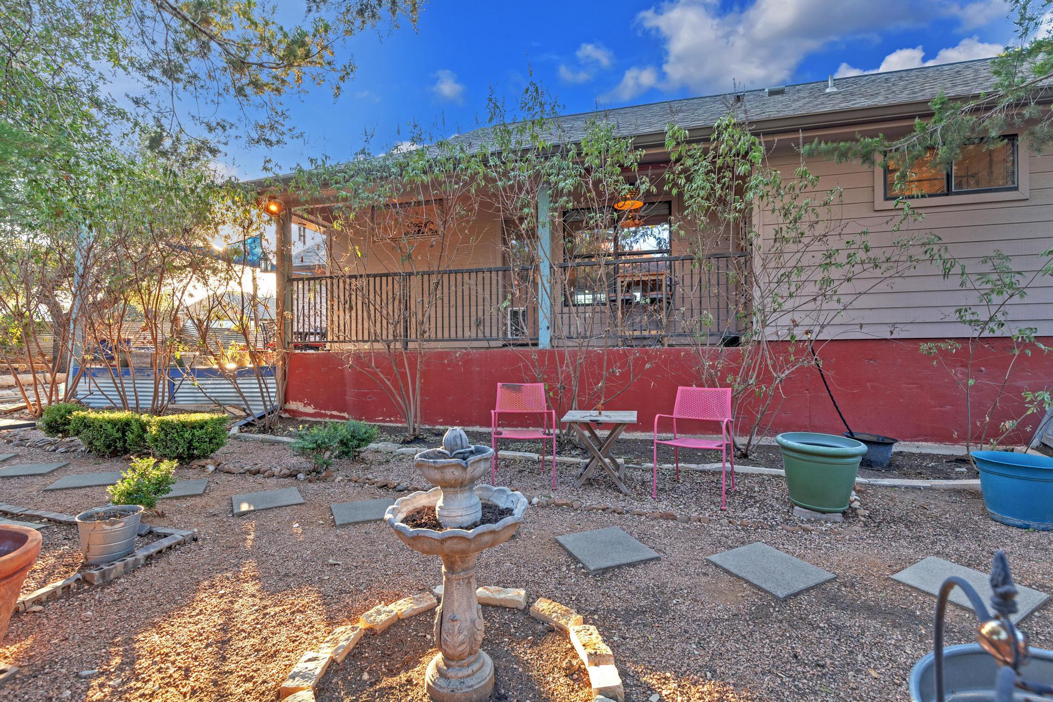 10107 George Hill Dr, Dripping Springs, TX 78620