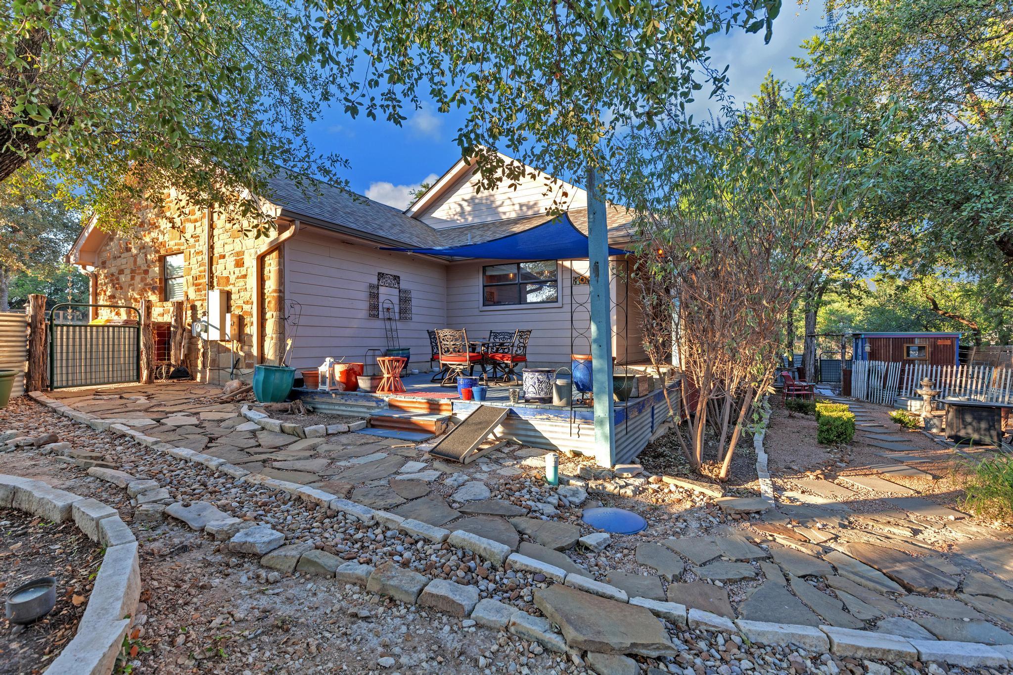 10107 George Hill Dr, Dripping Springs, TX 78620