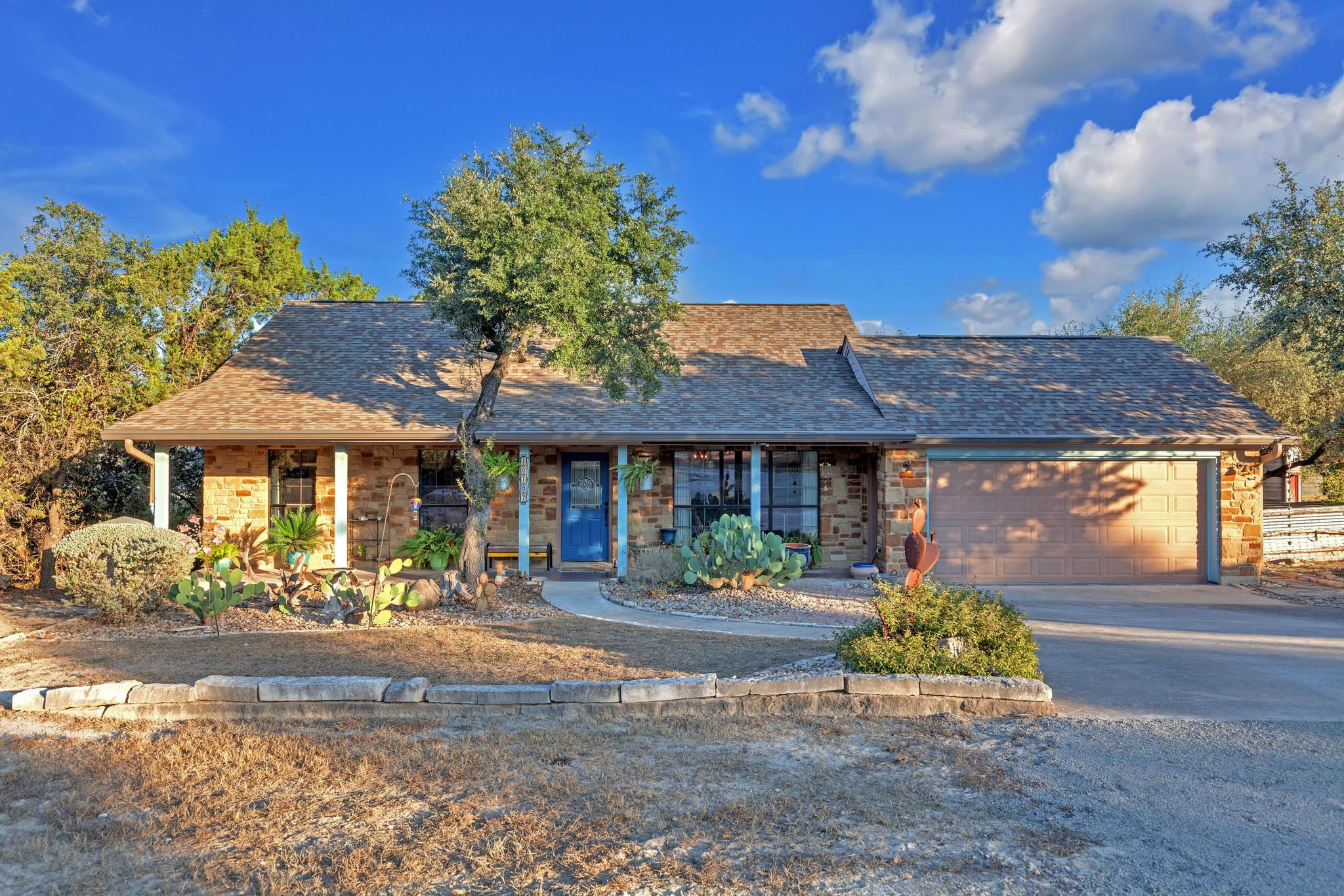 10107 George Hill Dr, Dripping Springs, TX 78620