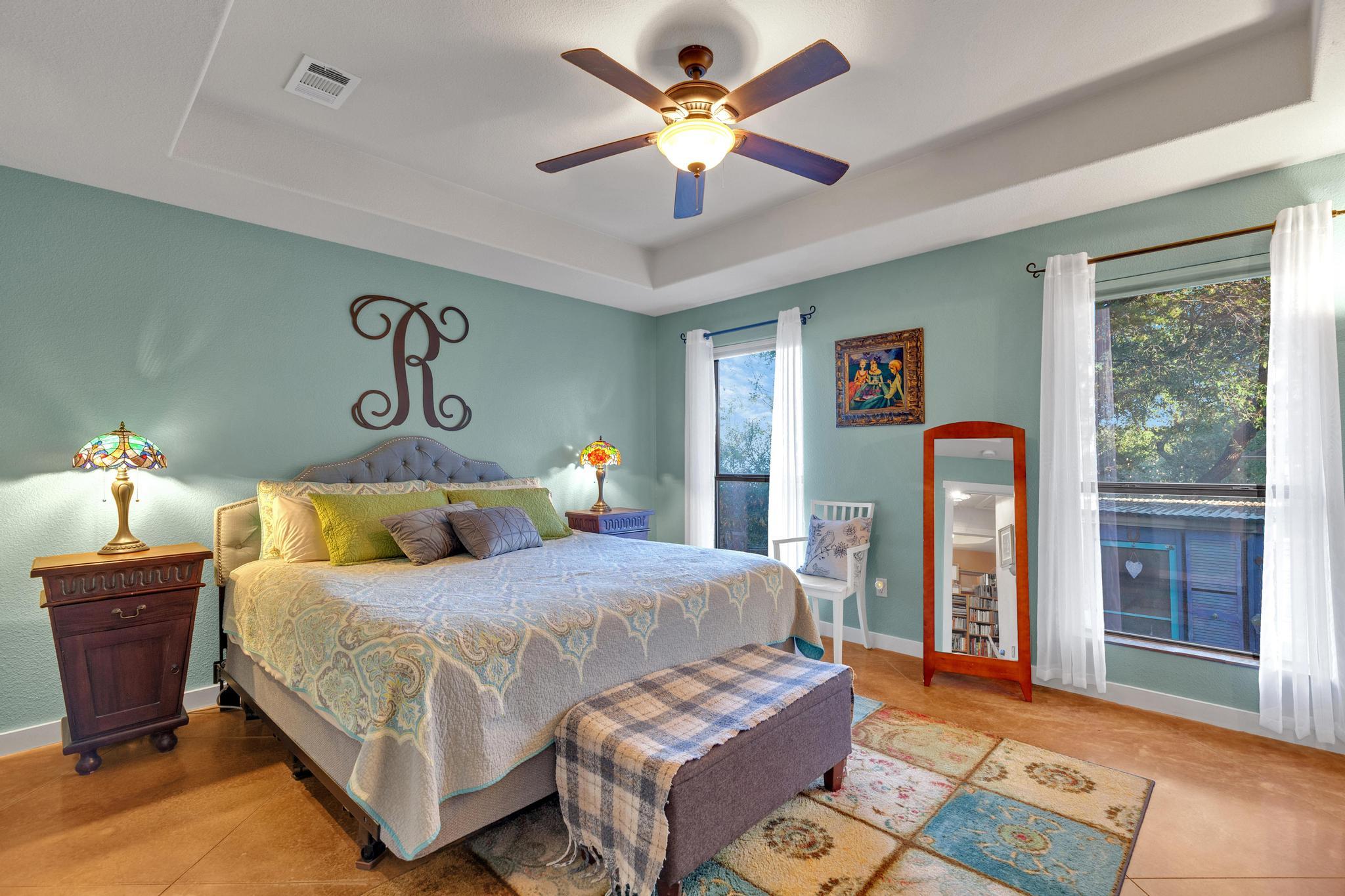 10107 George Hill Dr, Dripping Springs, TX 78620