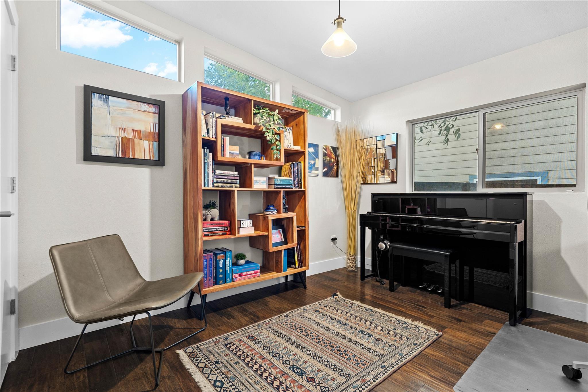 1118 Gillespie Pl, Austin, TX 78704