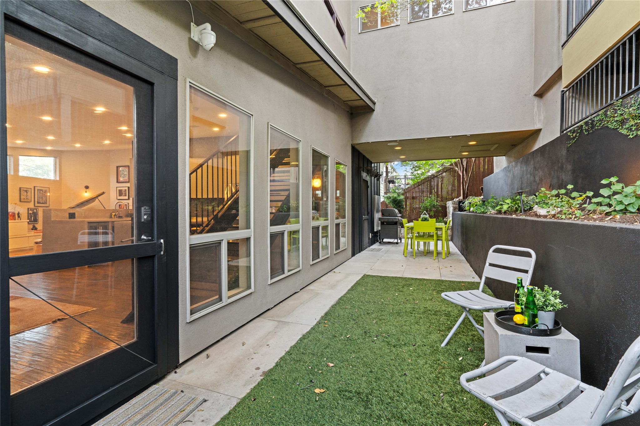 1118 Gillespie Pl, Austin, TX 78704