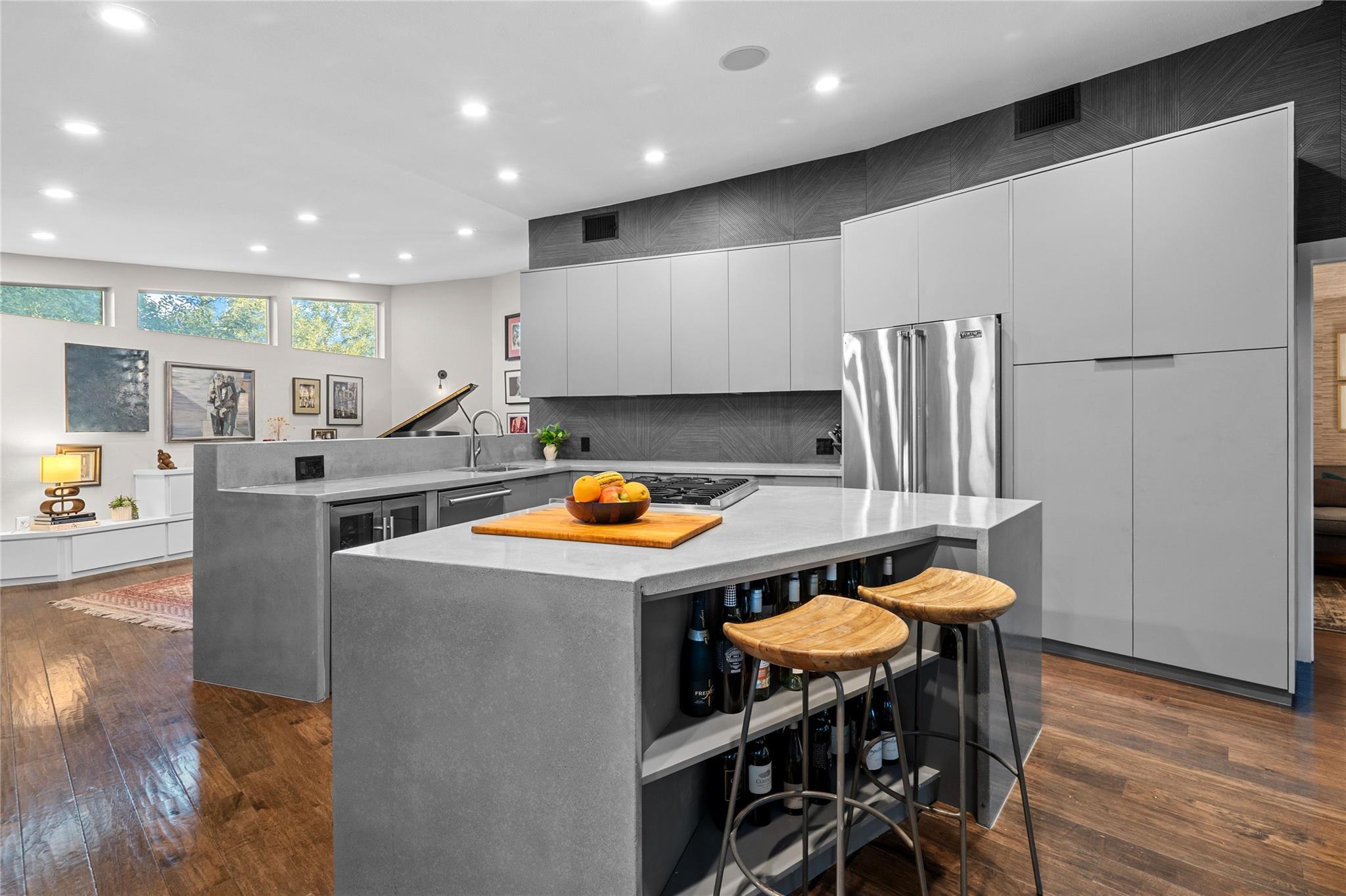 1118 Gillespie Pl, Austin, TX 78704