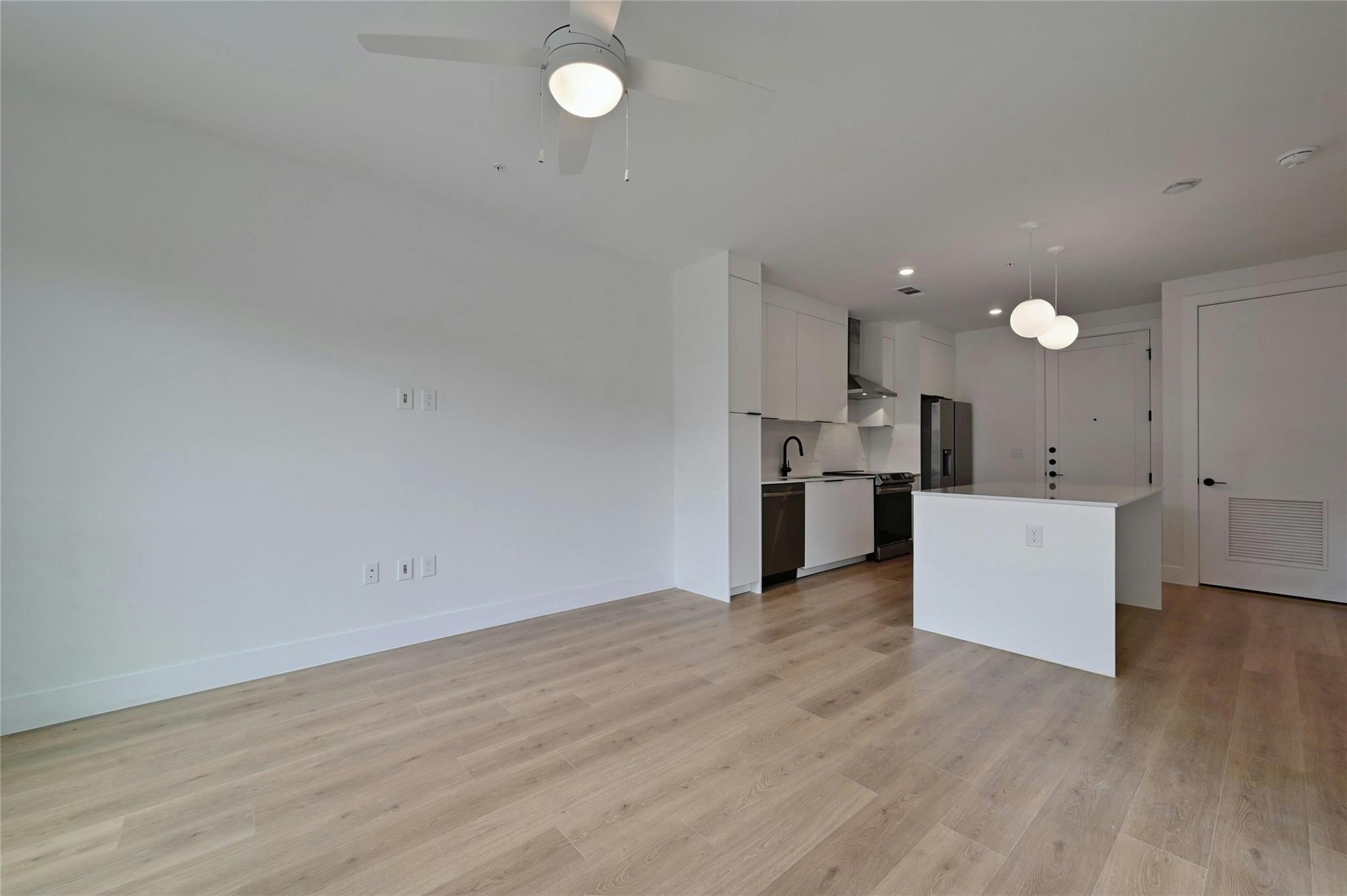 1701 Simond Ave # 328, Austin, TX 78723