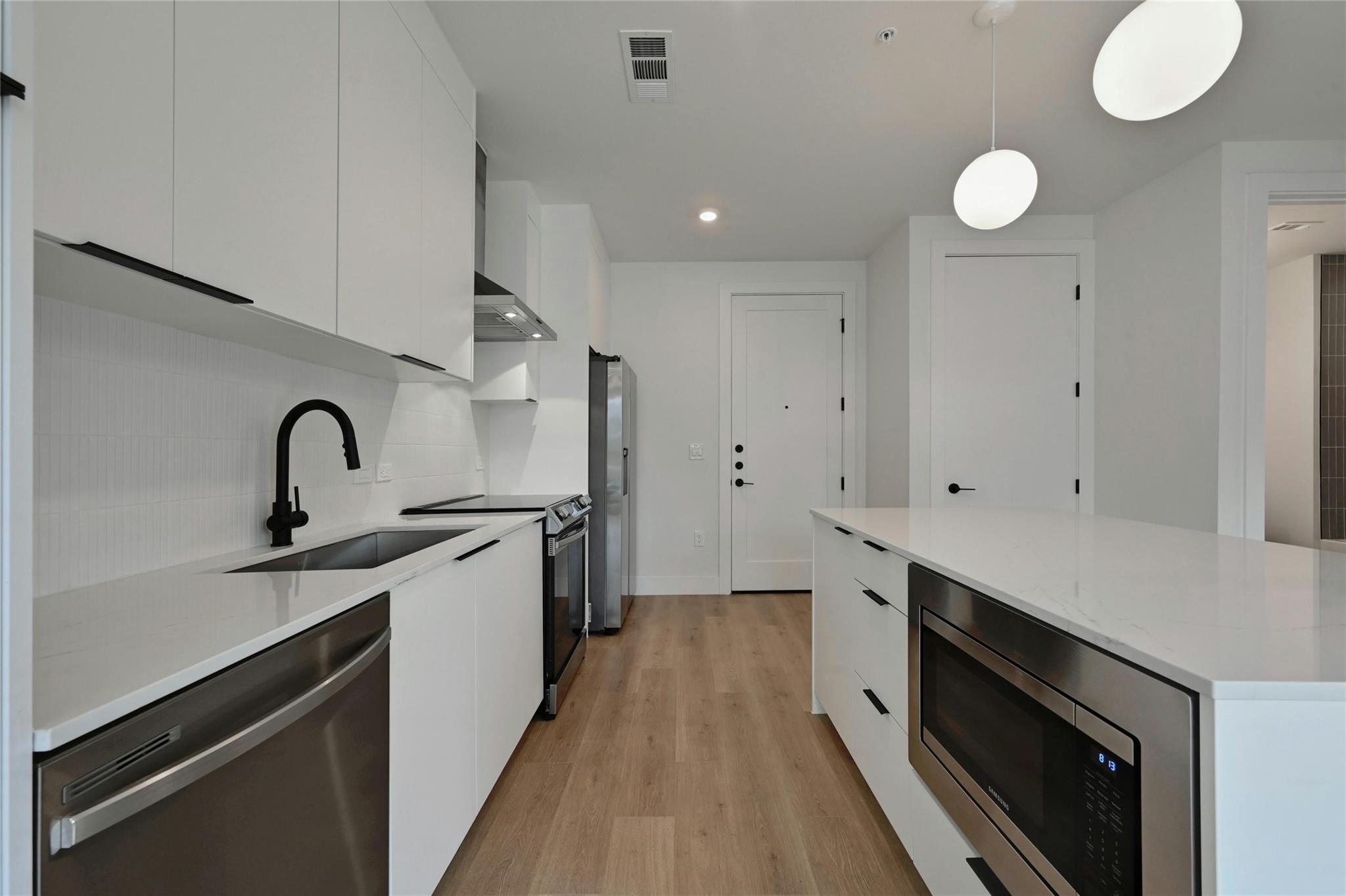 1701 Simond Ave # 328, Austin, TX 78723