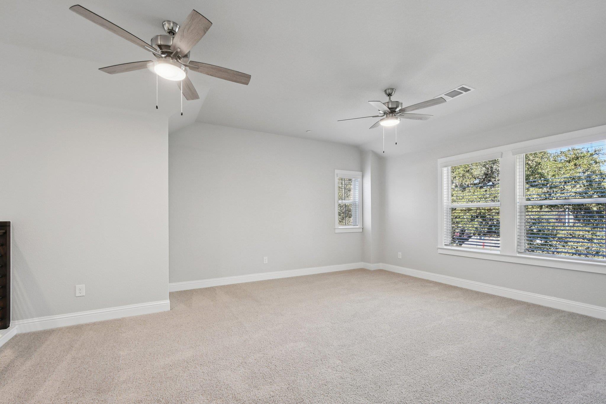 2605 Sam Bass Rd # 111, Round Rock, TX 78681