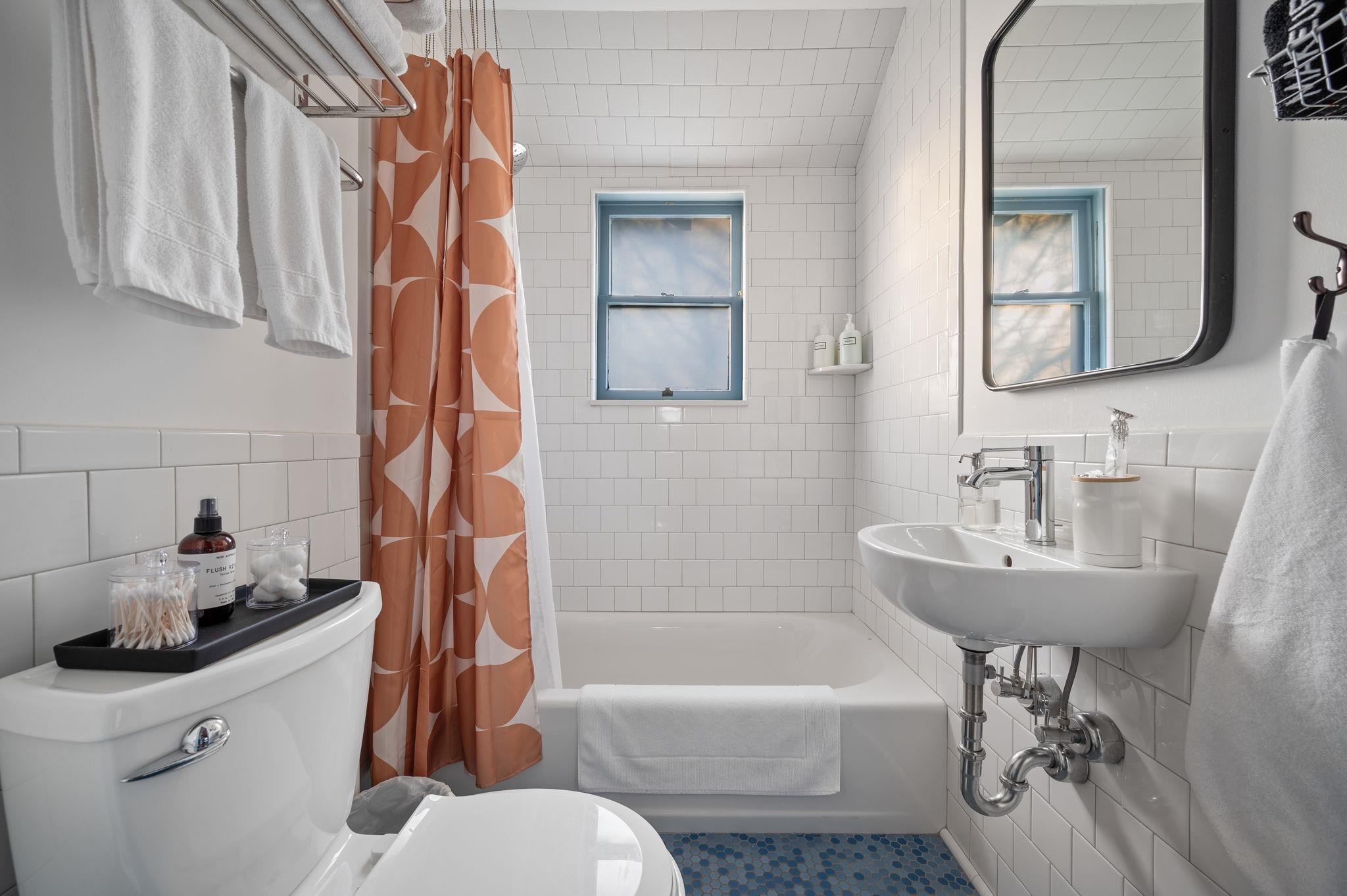 96 Lynn, Austin, TX 78702