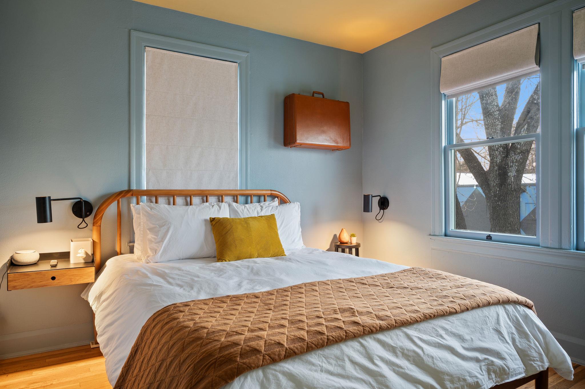 96 Lynn, Austin, TX 78702