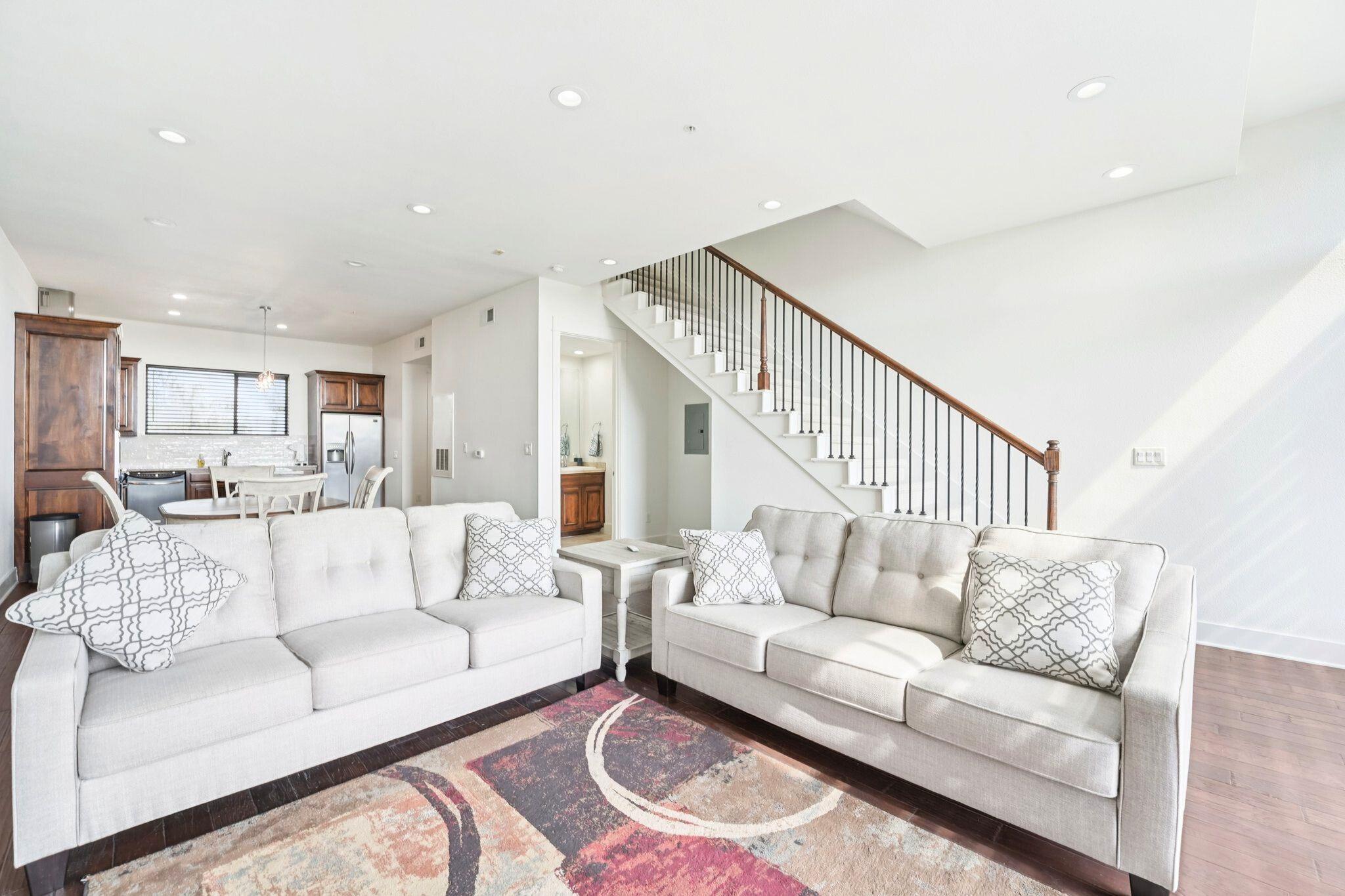 1101 Ivean Pearson Rd # E203, Lago Vista, TX 78645