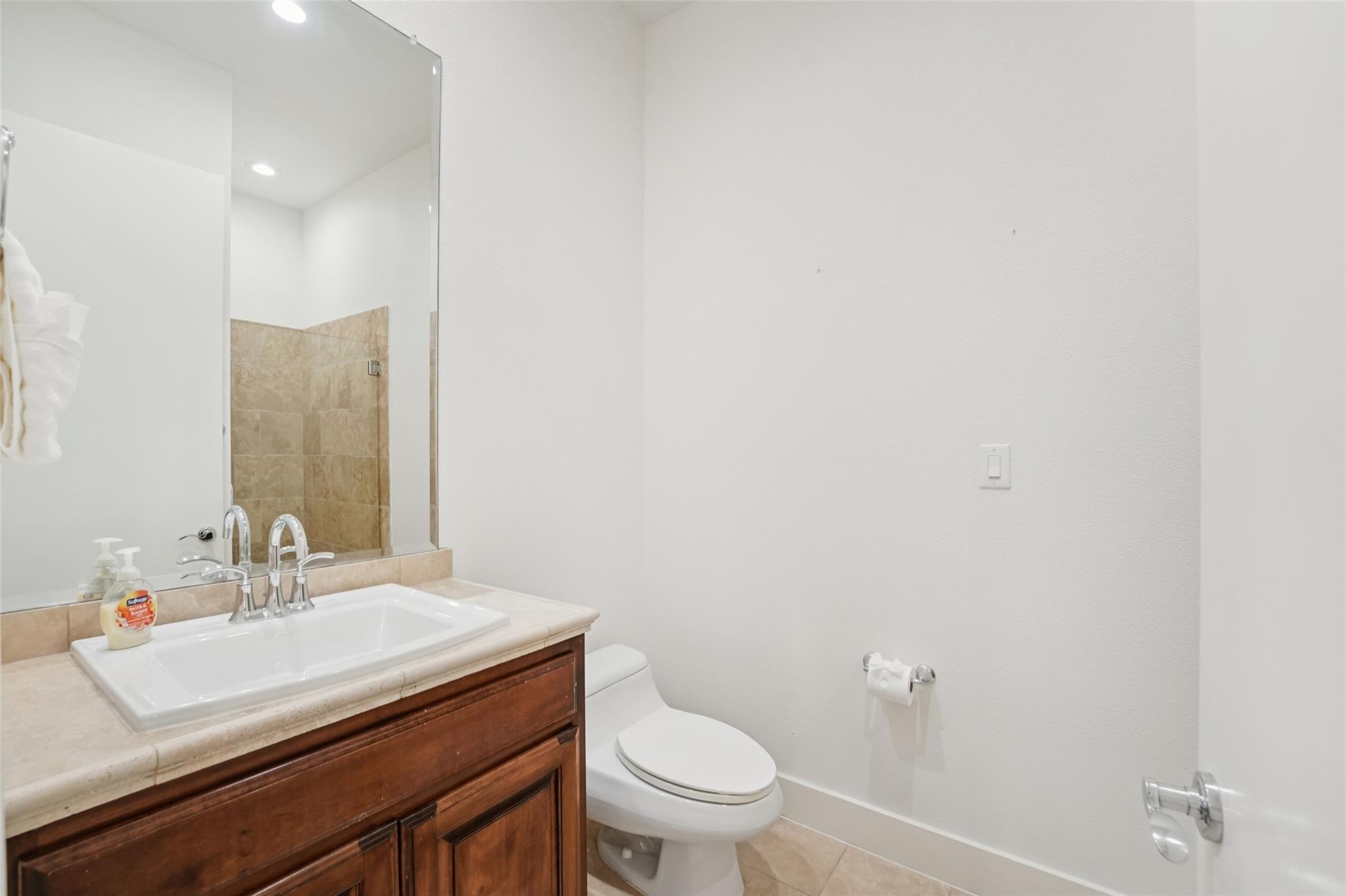 1101 Ivean Pearson Rd # E203, Lago Vista, TX 78645