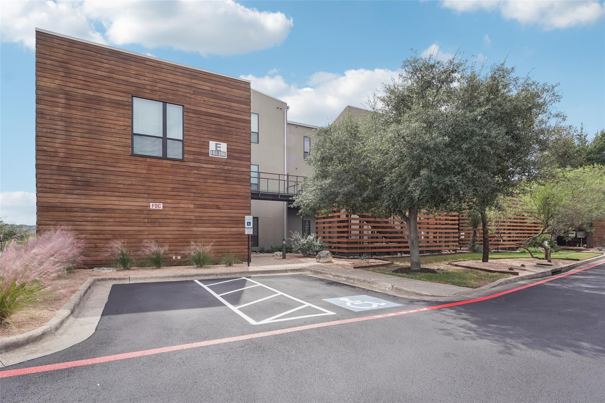 1101 Ivean Pearson Rd # E203, Lago Vista, TX 78645