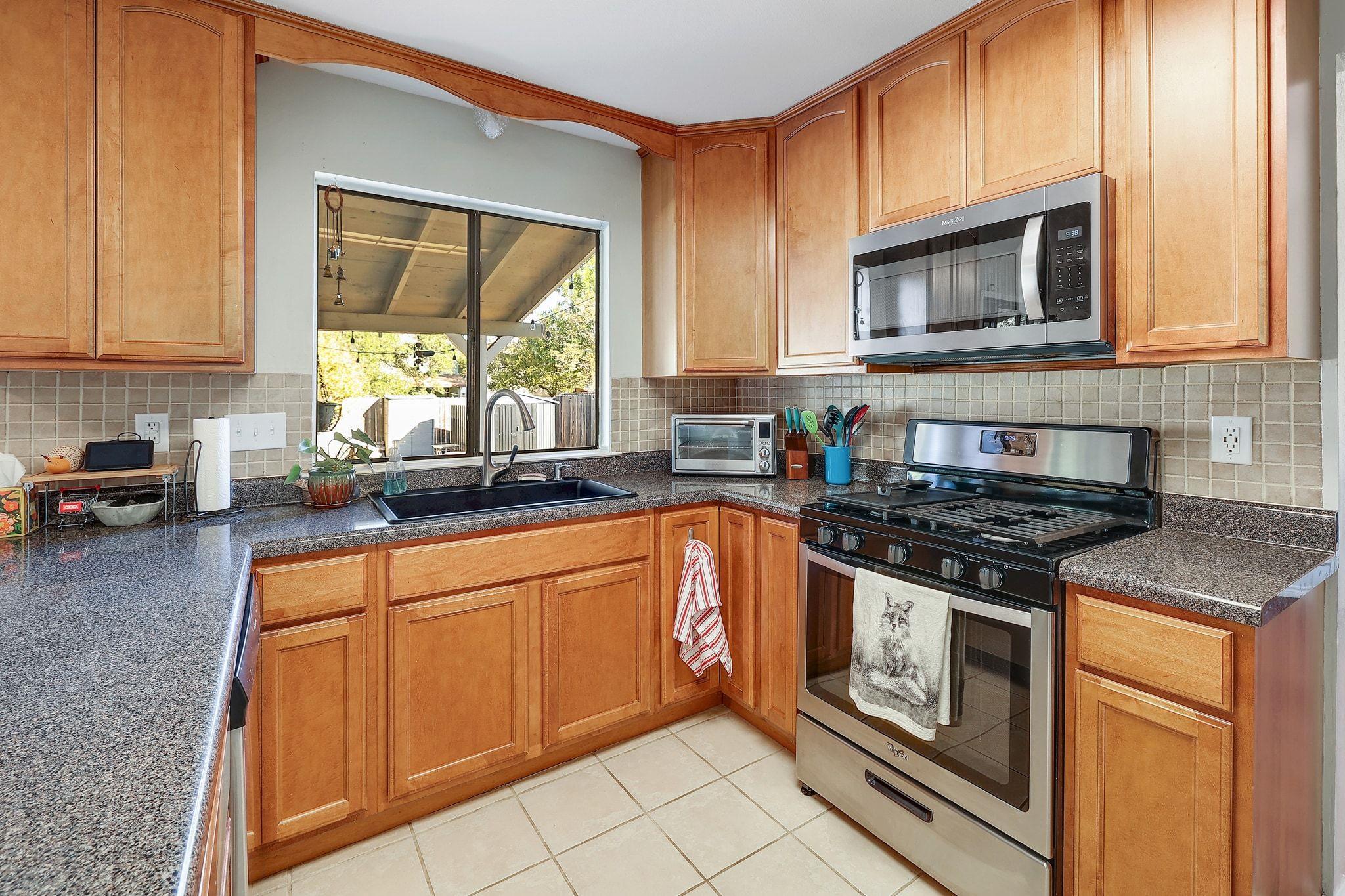 9006 Frostwood Trl, Austin, TX 78729