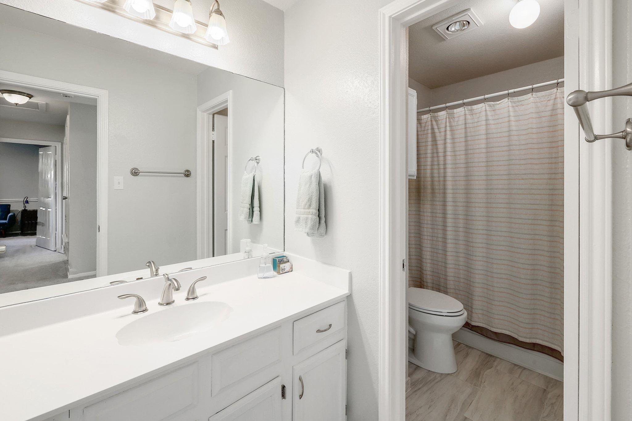 9006 Frostwood Trl, Austin, TX 78729