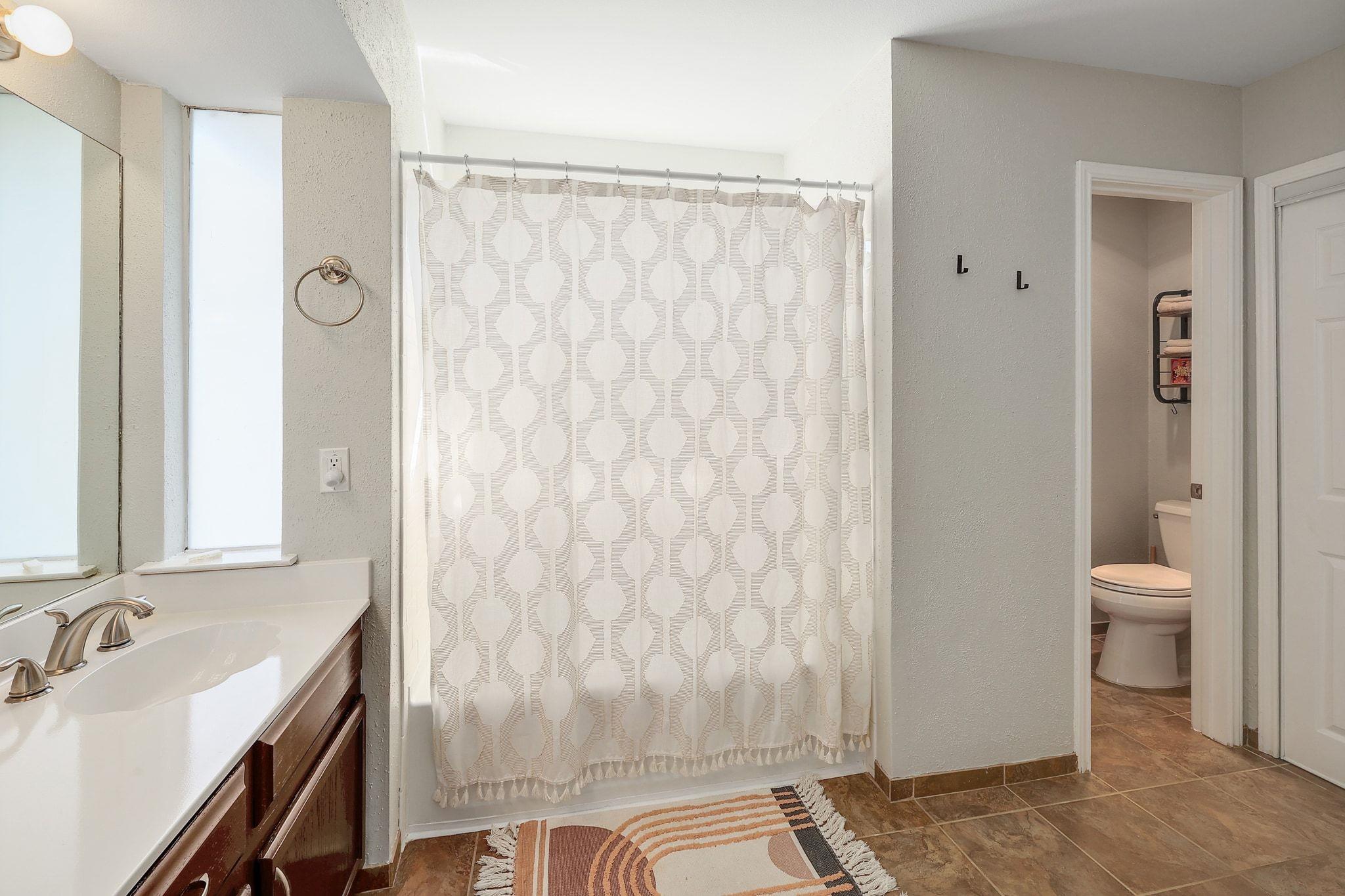 9006 Frostwood Trl, Austin, TX 78729