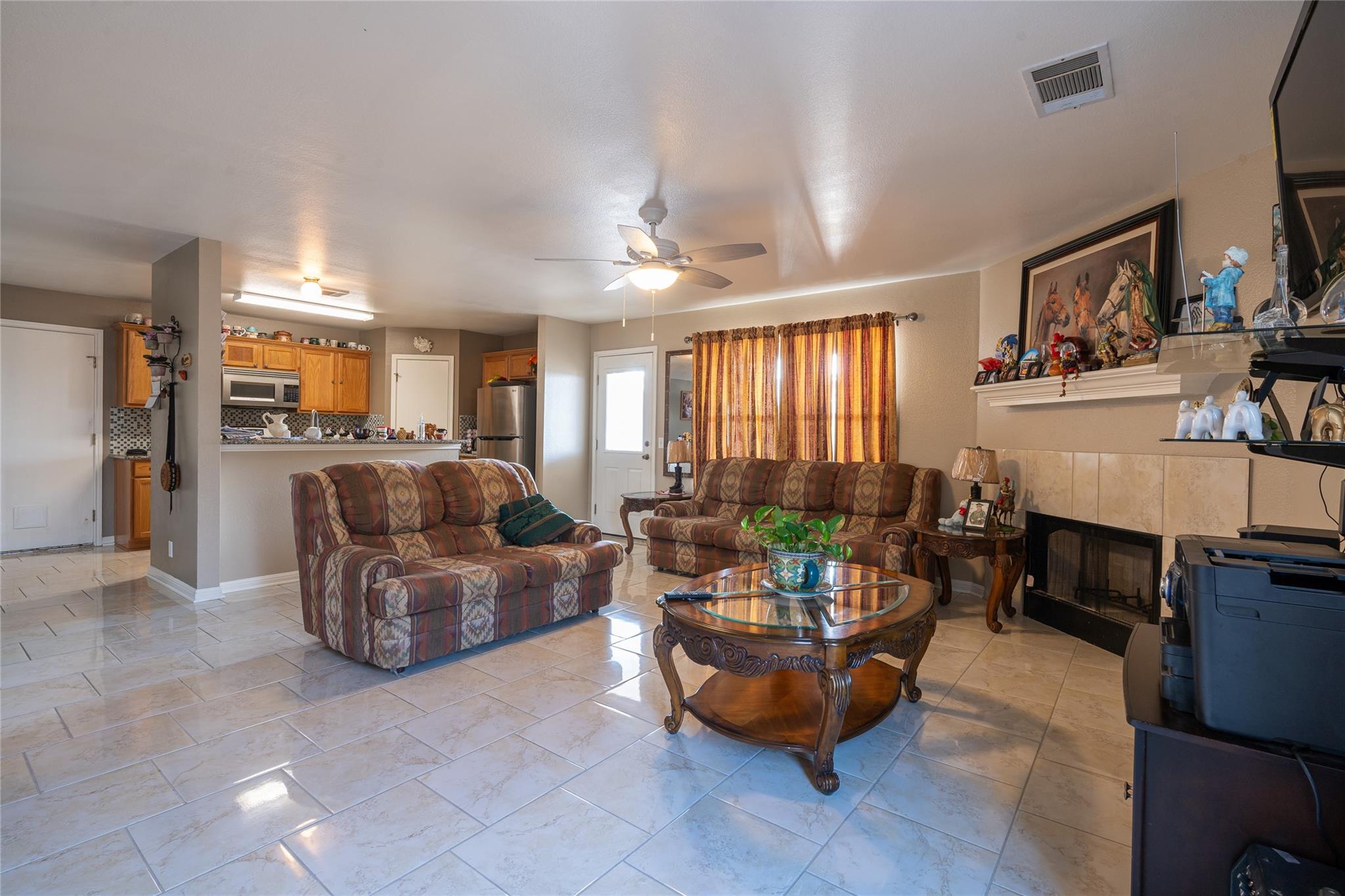 127 Meadow Way, Cedar Creek, TX 78612