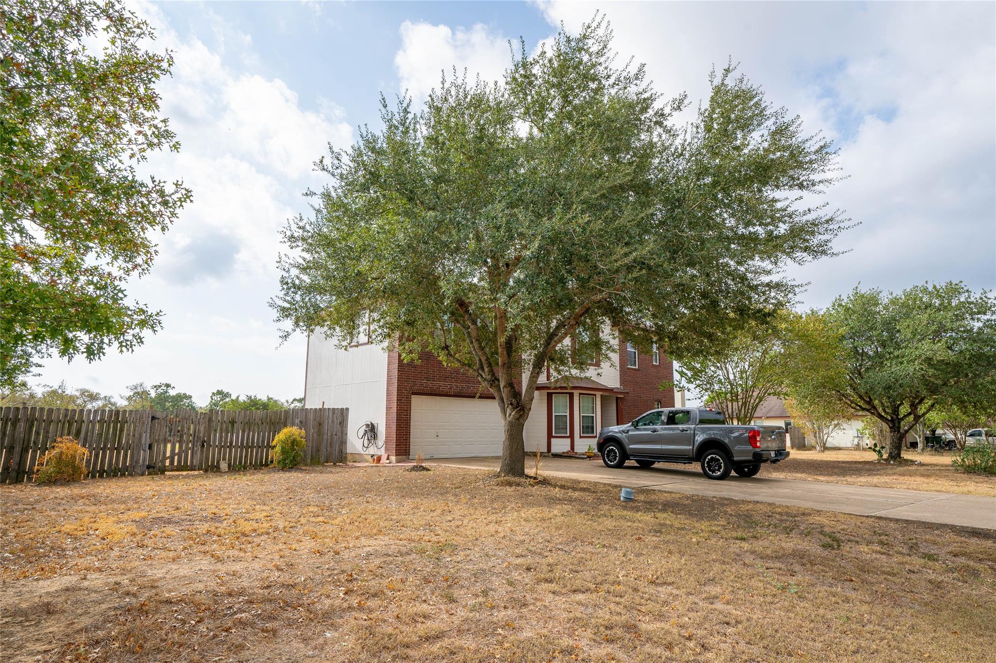 127 Meadow Way, Cedar Creek, TX 78612
