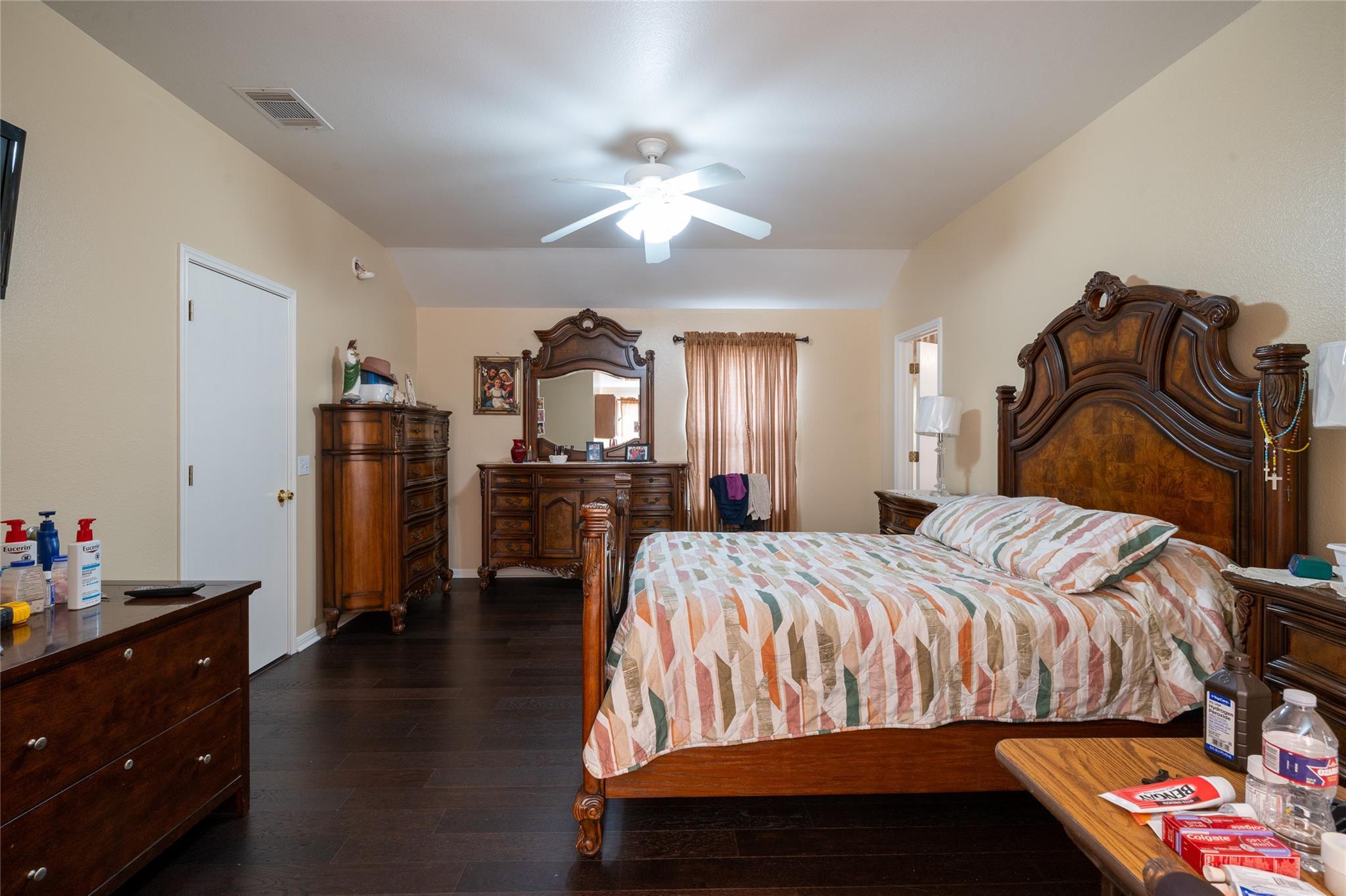 127 Meadow Way, Cedar Creek, TX 78612