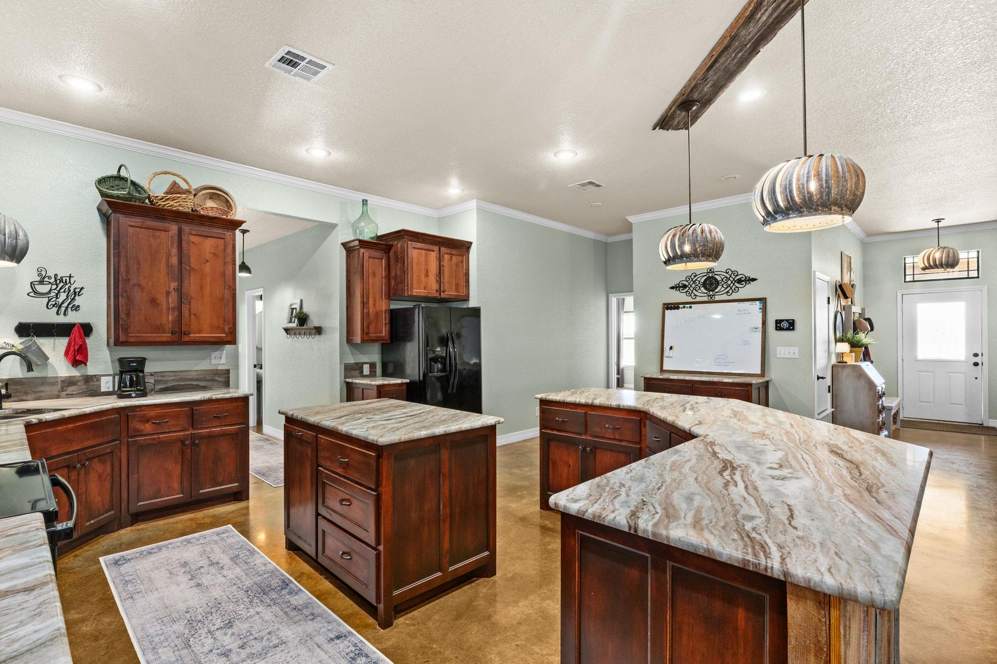 1597 County Road 176, Gatesville, TX 76528