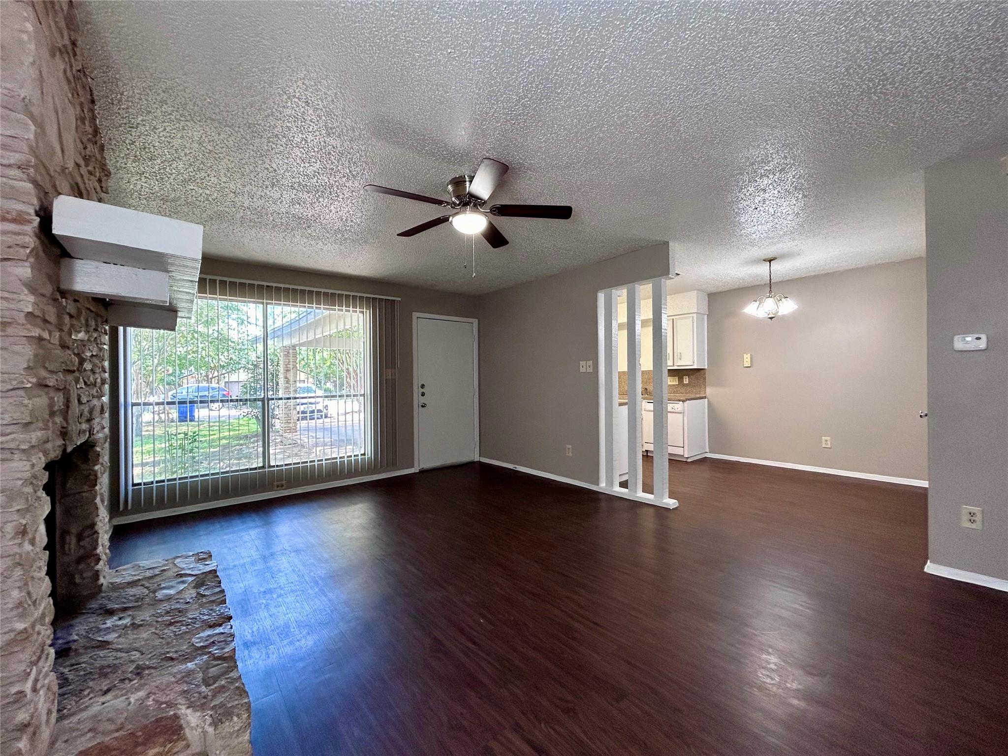 1500 No Mor Cv # B, Austin, TX 78758