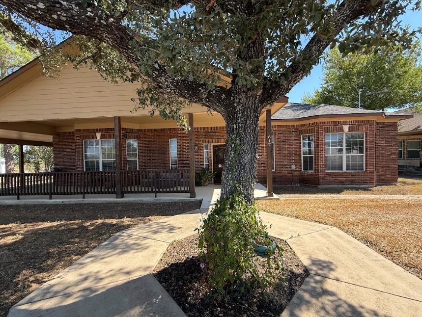 617 State Highway 123 N, Stockdale, TX 78160