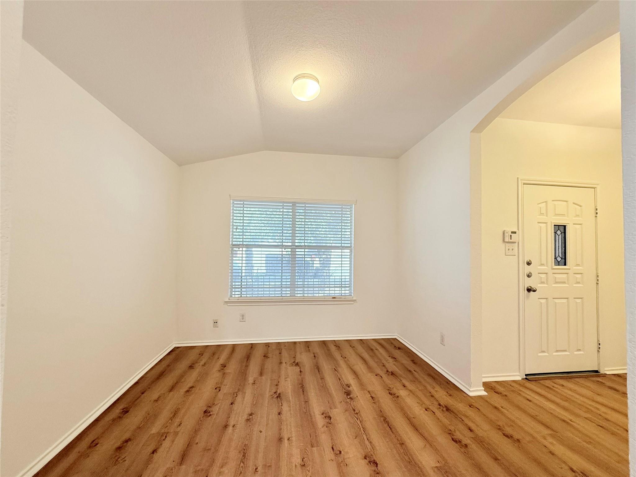 105 Carol Ave, Leander, TX 78641