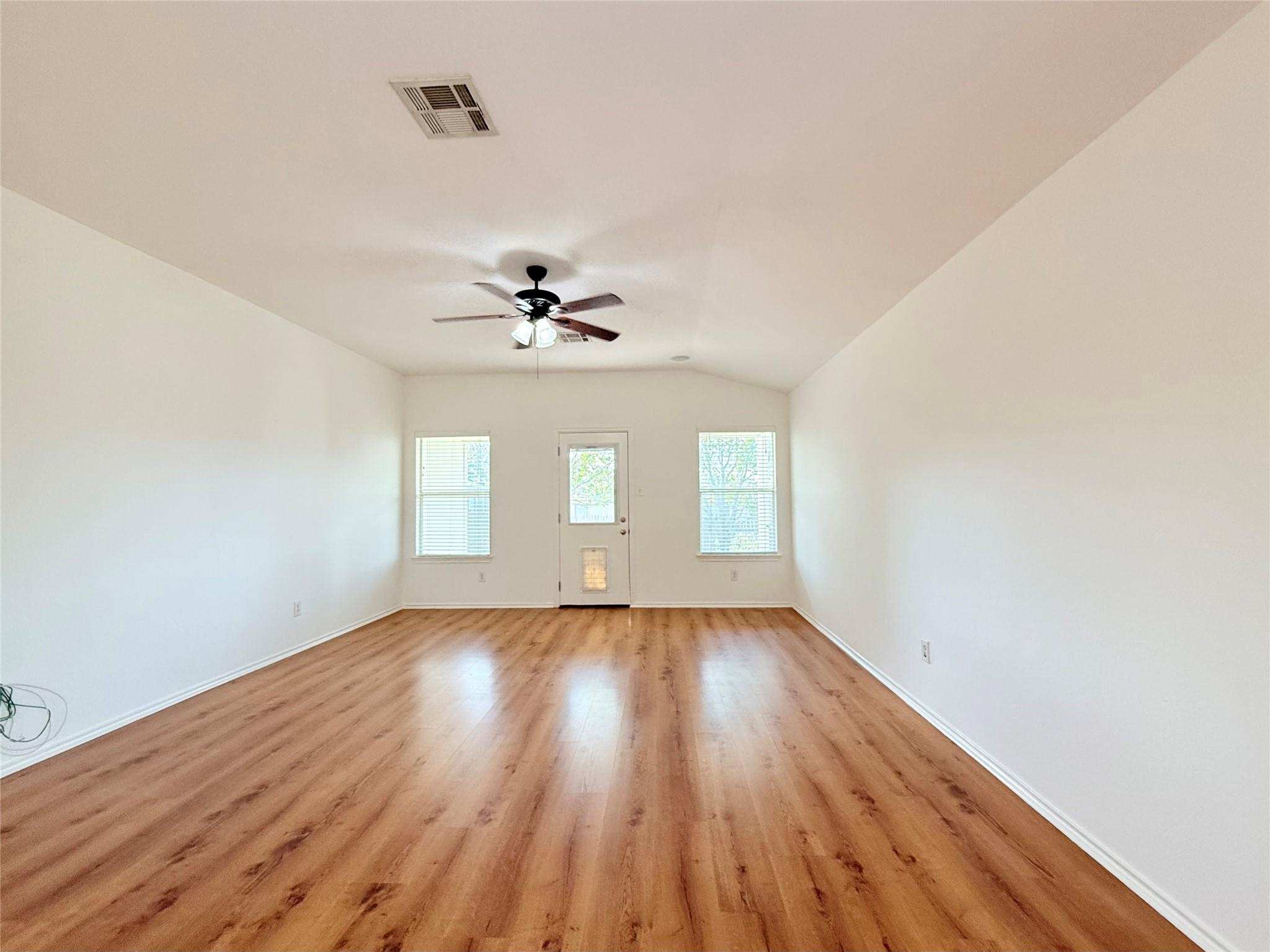 105 Carol Ave, Leander, TX 78641